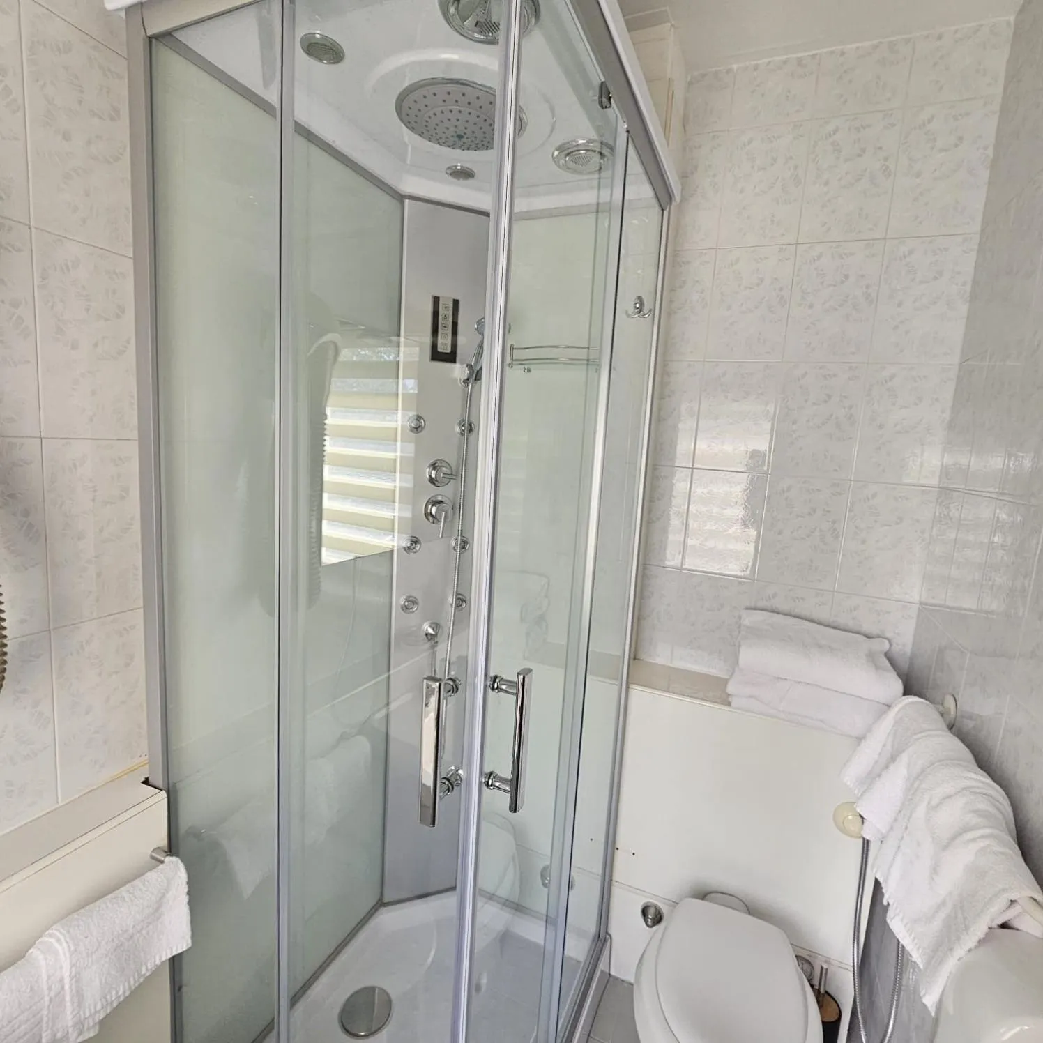 Shower in Hotel City Verona