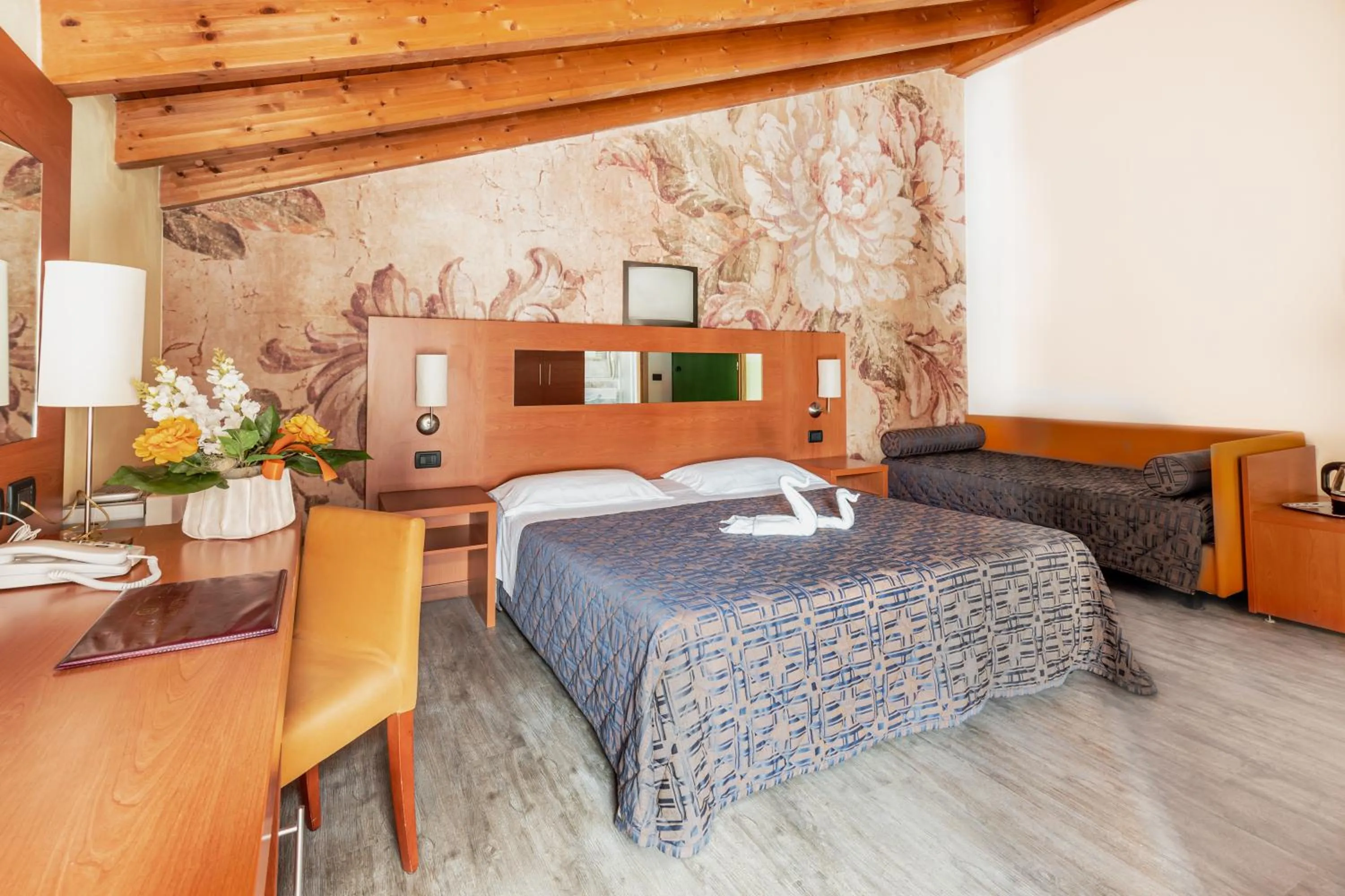 Bed in Hotel City Verona