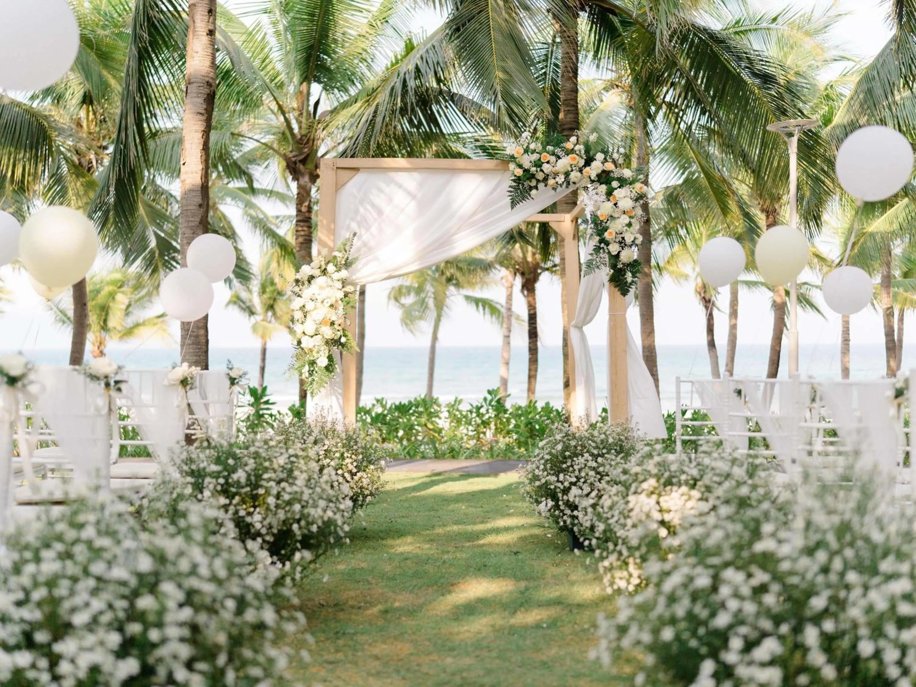 wedding in Premier Village Danang Resort Managed By Accor