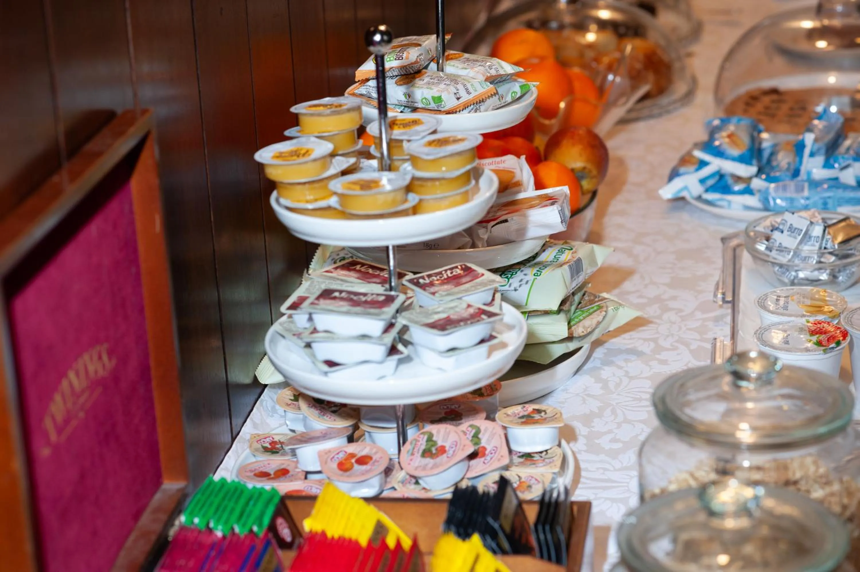 Breakfast in Hotel Napoleon - City & Station