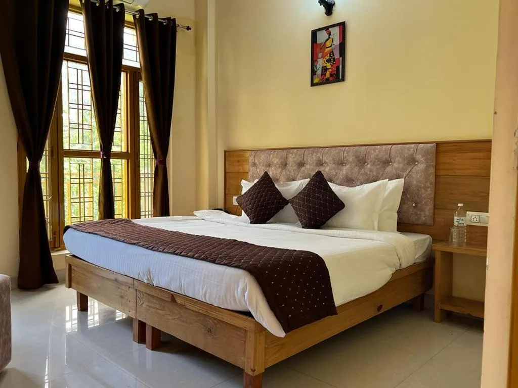 Bed in Hotel Krishna Rishikesh