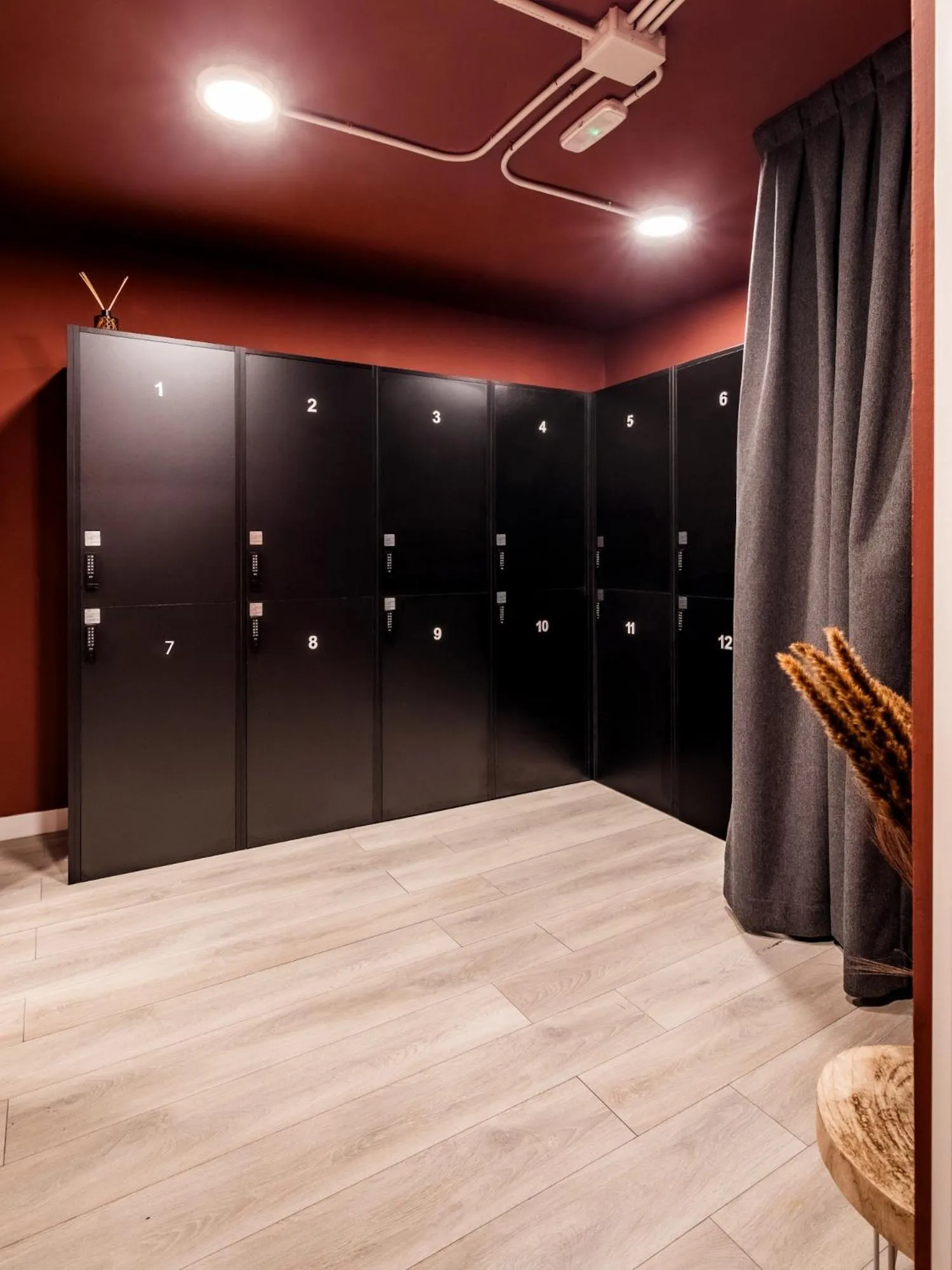 locker in Bob W Arte