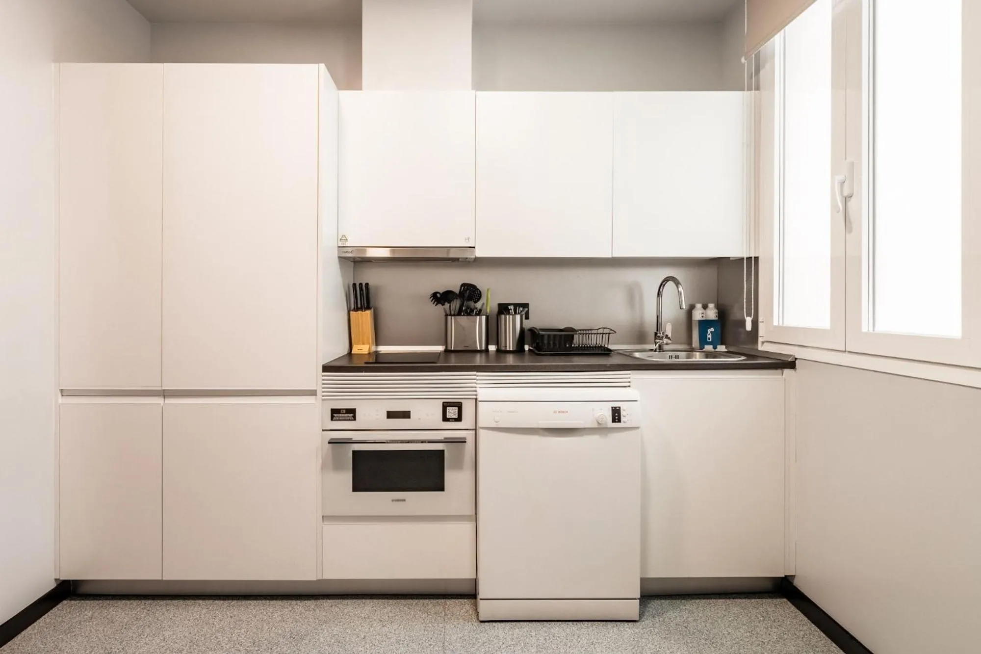 dishwasher in Bob W Arte