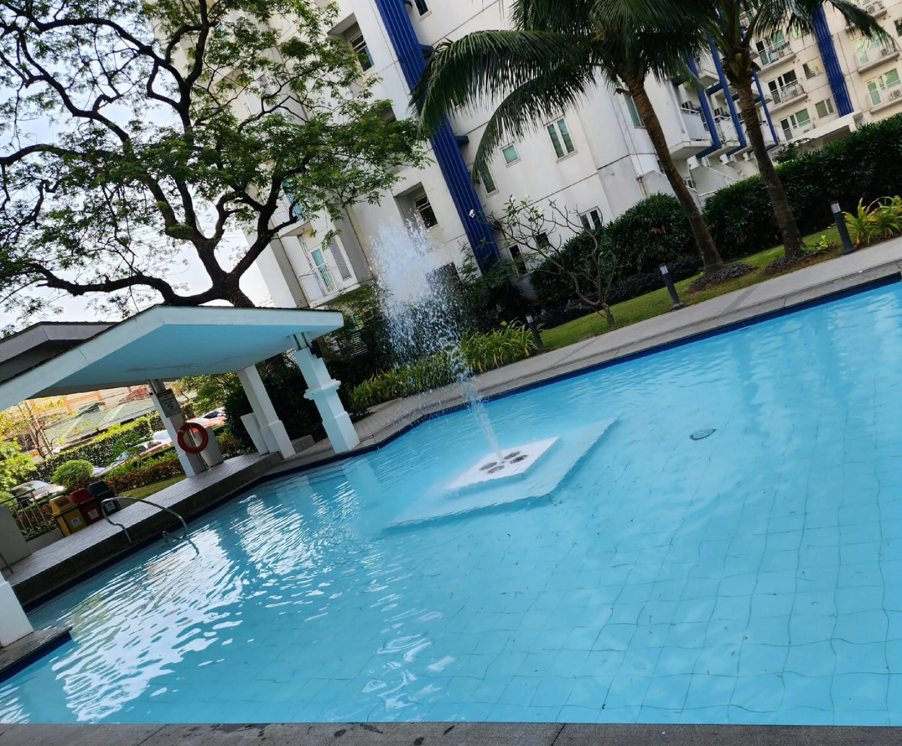 Swimming pool in Elegant Studio at Grass Residences 1-5 persons only, Quezon City