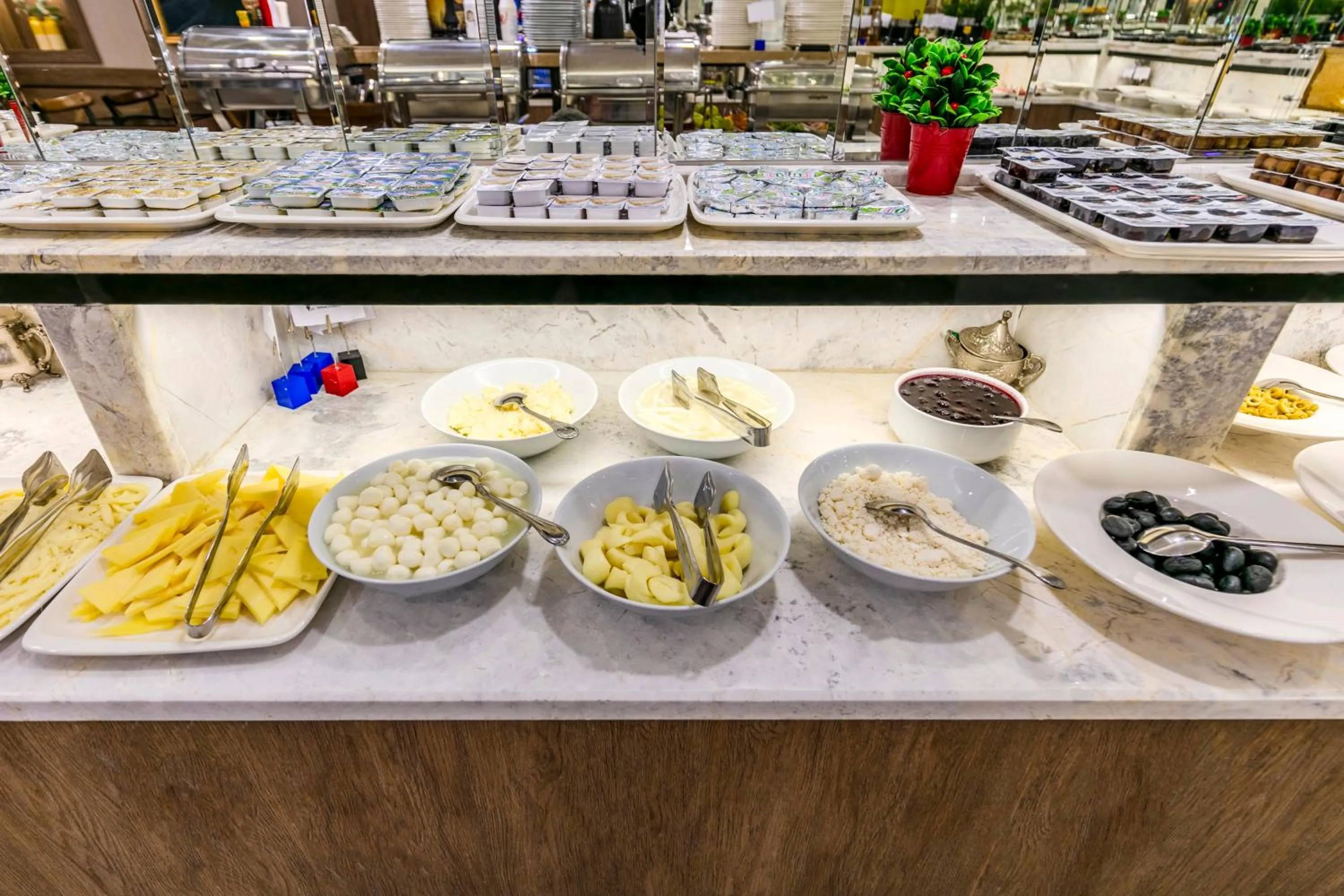 Buffet breakfast in Hamitbey Hotel Yenikapı