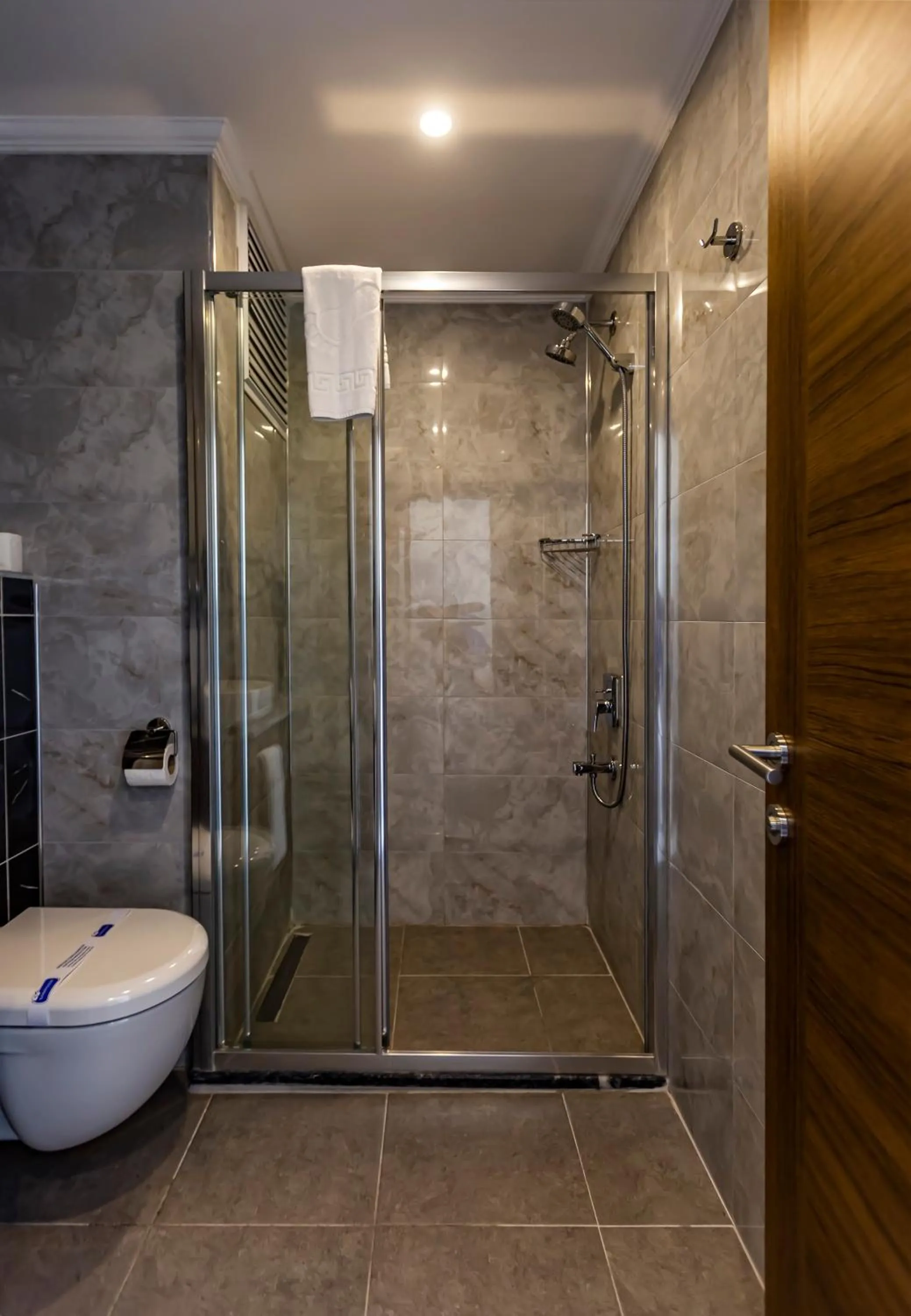 Shower in Hamitbey Hotel Yenikapı