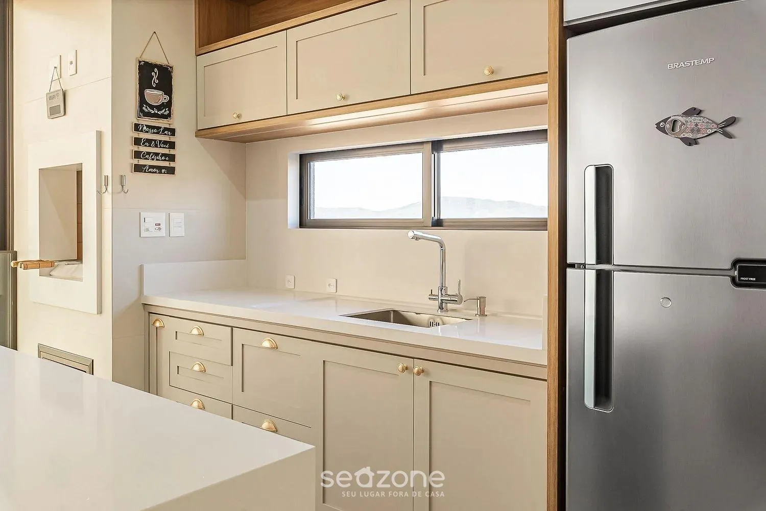 Modern apt sea view 75m beach LLR802