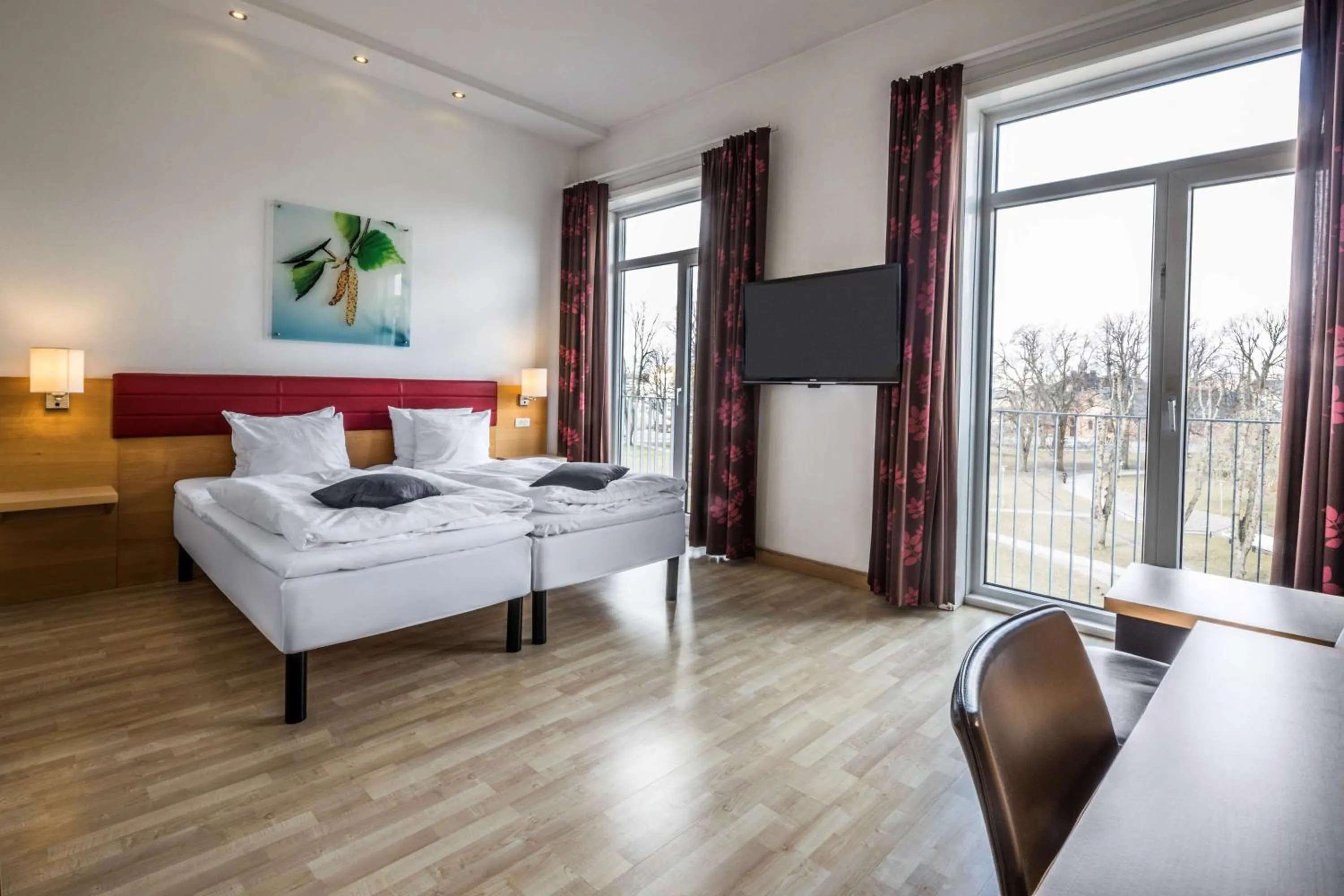 Photo of the whole room, Bed in Scandic The Mayor