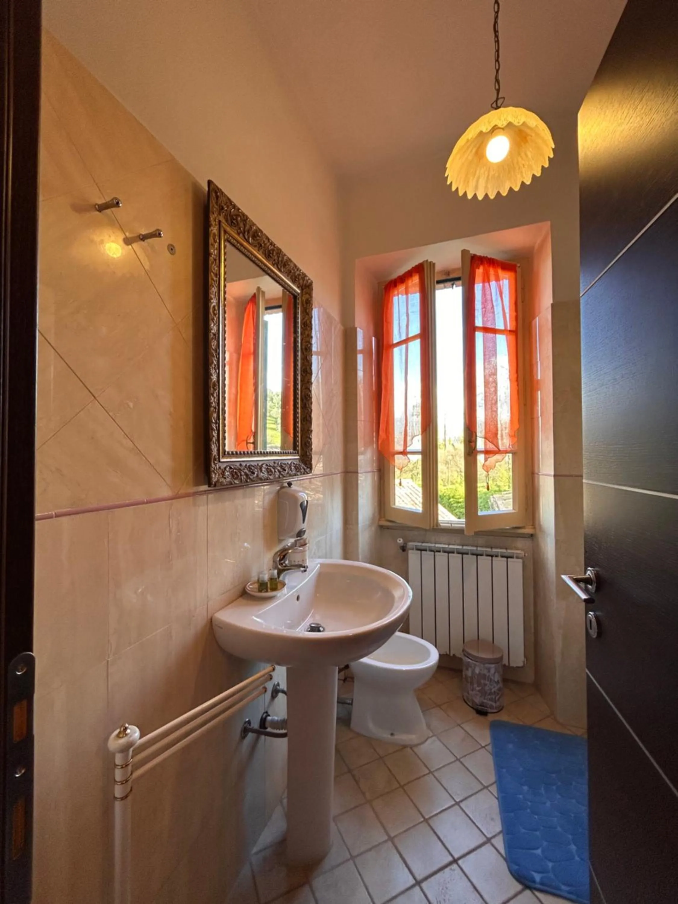 Shower, Bathroom in L'antico Granaio
