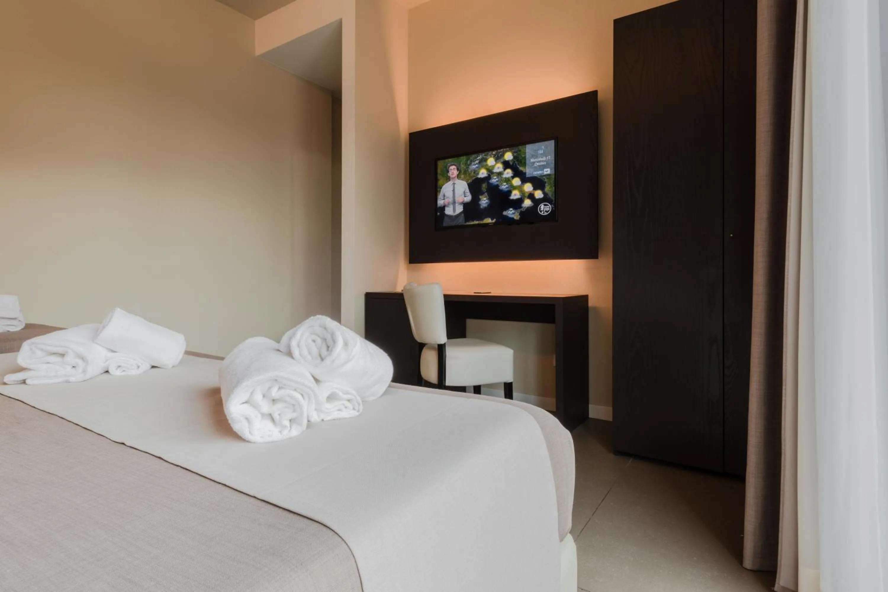 Bed in Hotel Palazzo del Garda & Spa