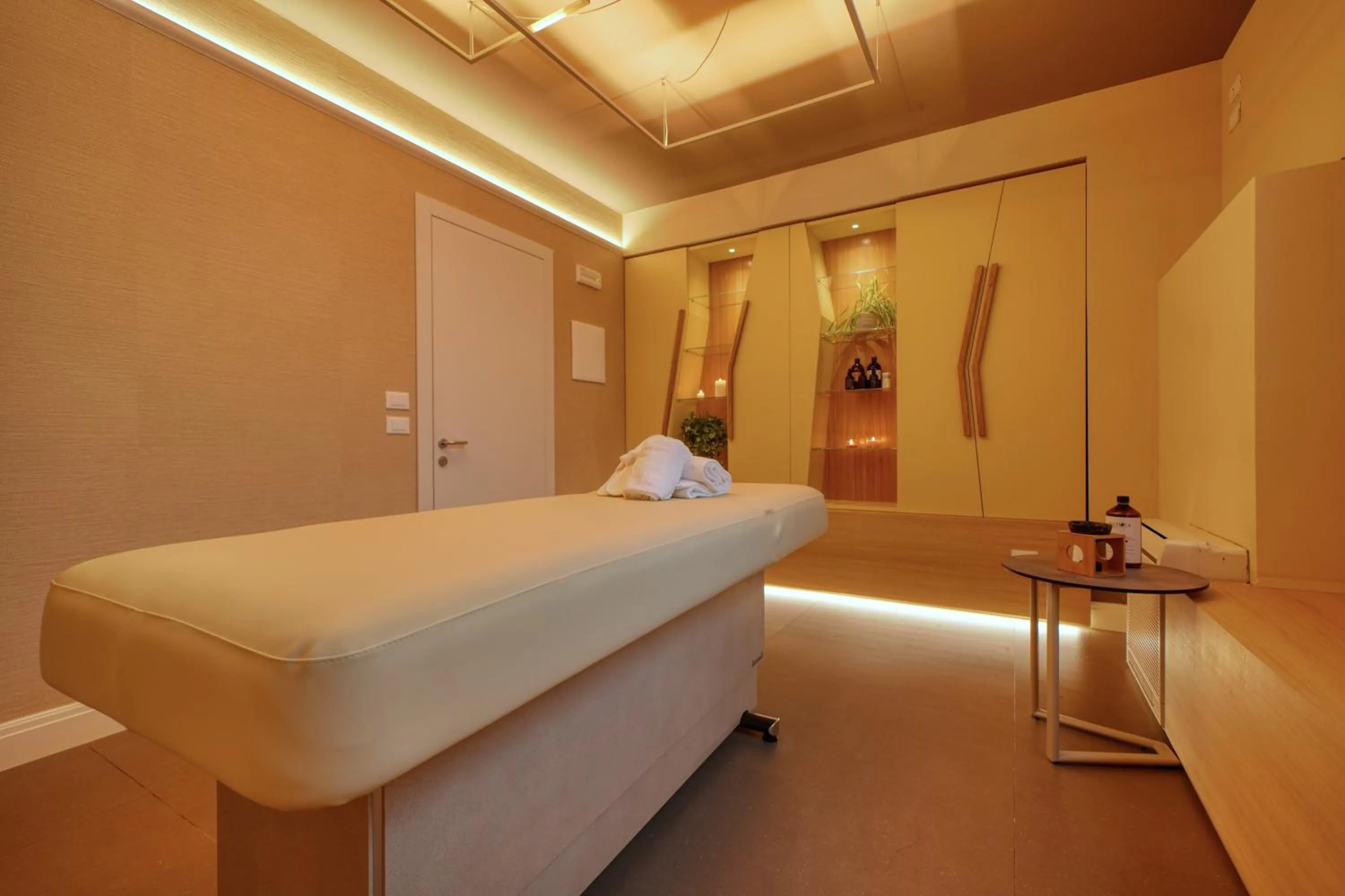 Bed in Hotel Palazzo del Garda & Spa