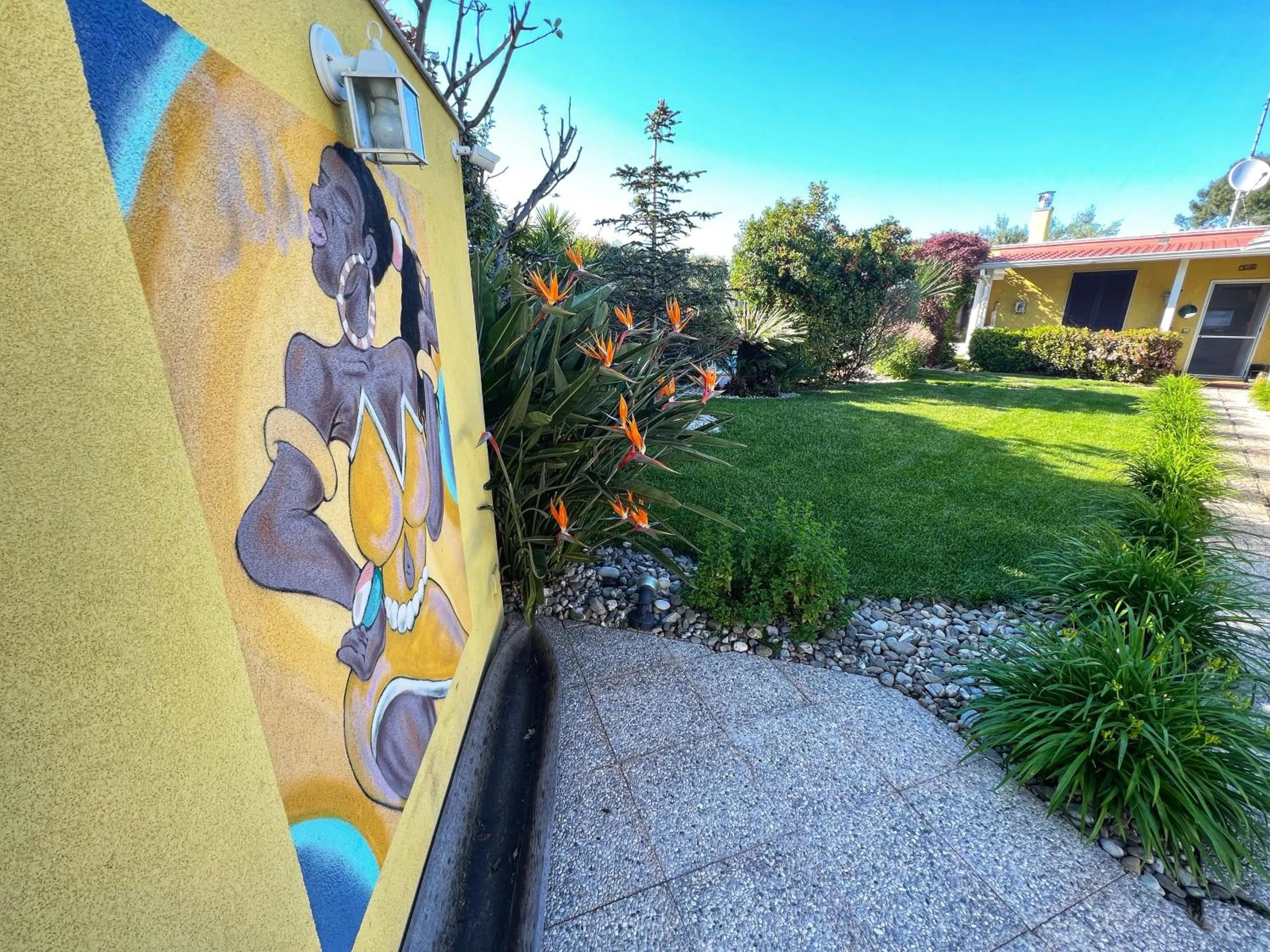 Property building in La Casa