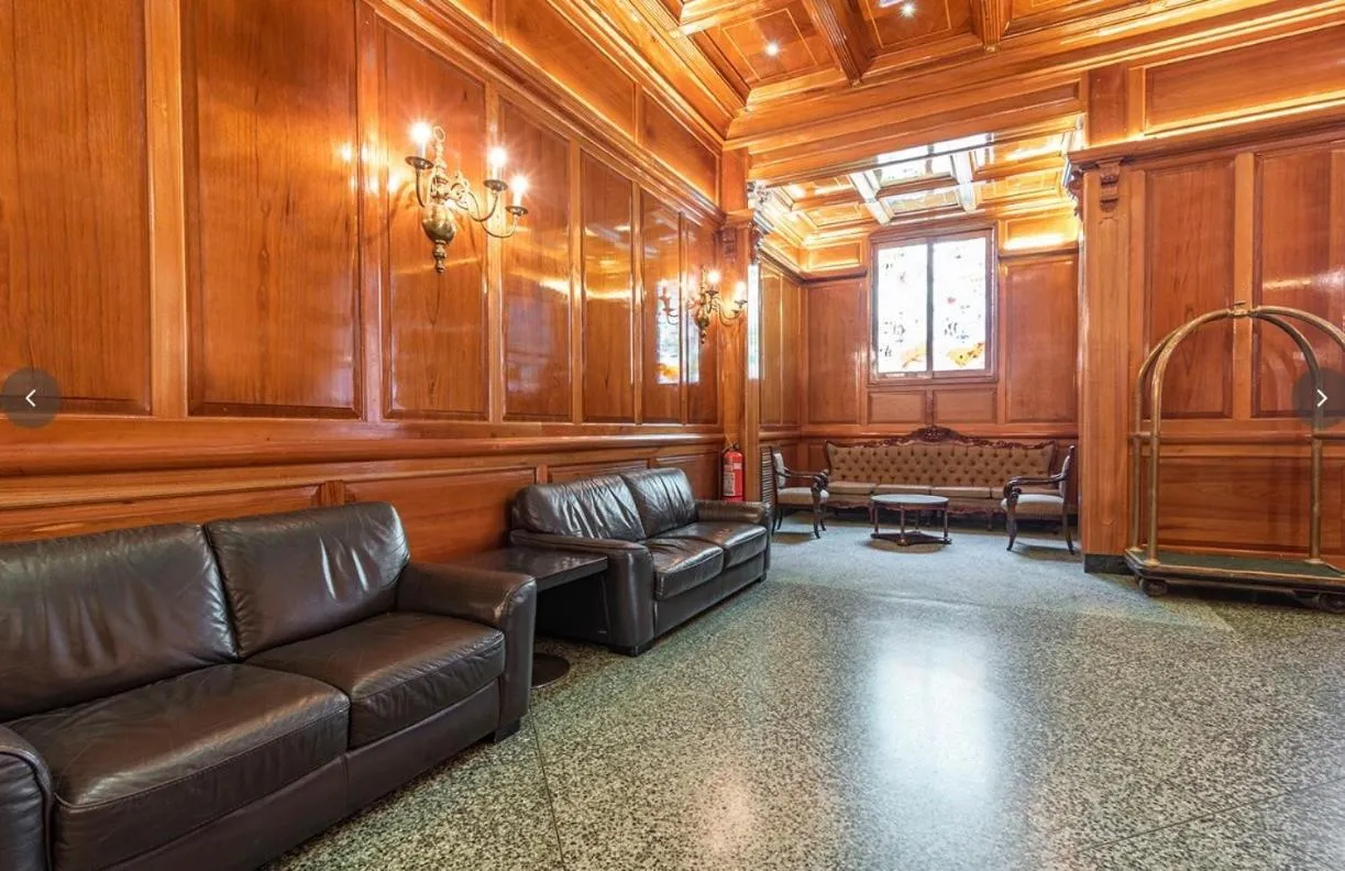 Lobby or reception in Hotel MAURY