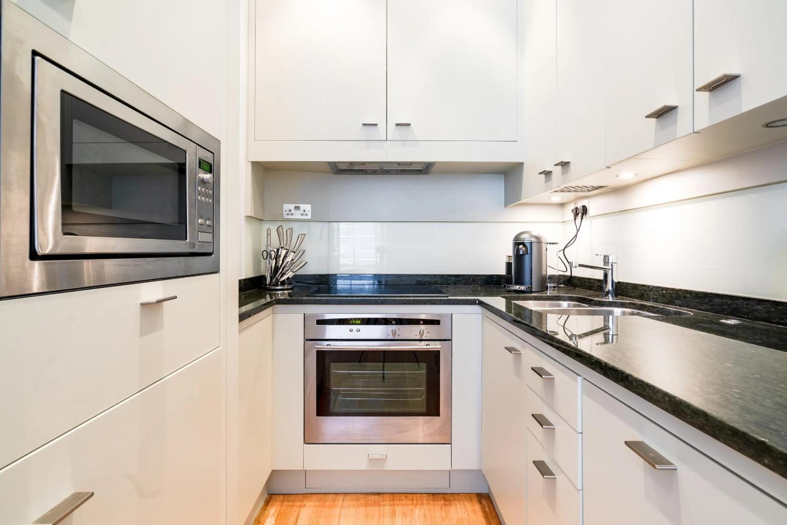 Kitchen or kitchenette in Be London - The Covent Garden Residences
