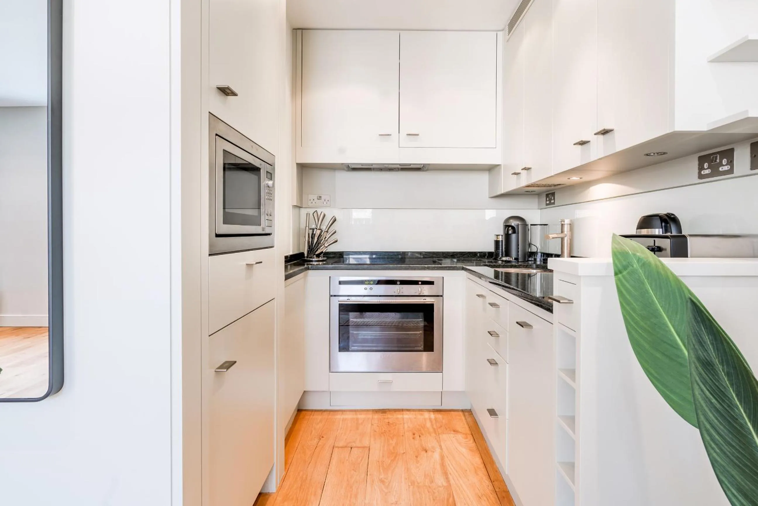 Kitchen or kitchenette in Be London - The Covent Garden Residences