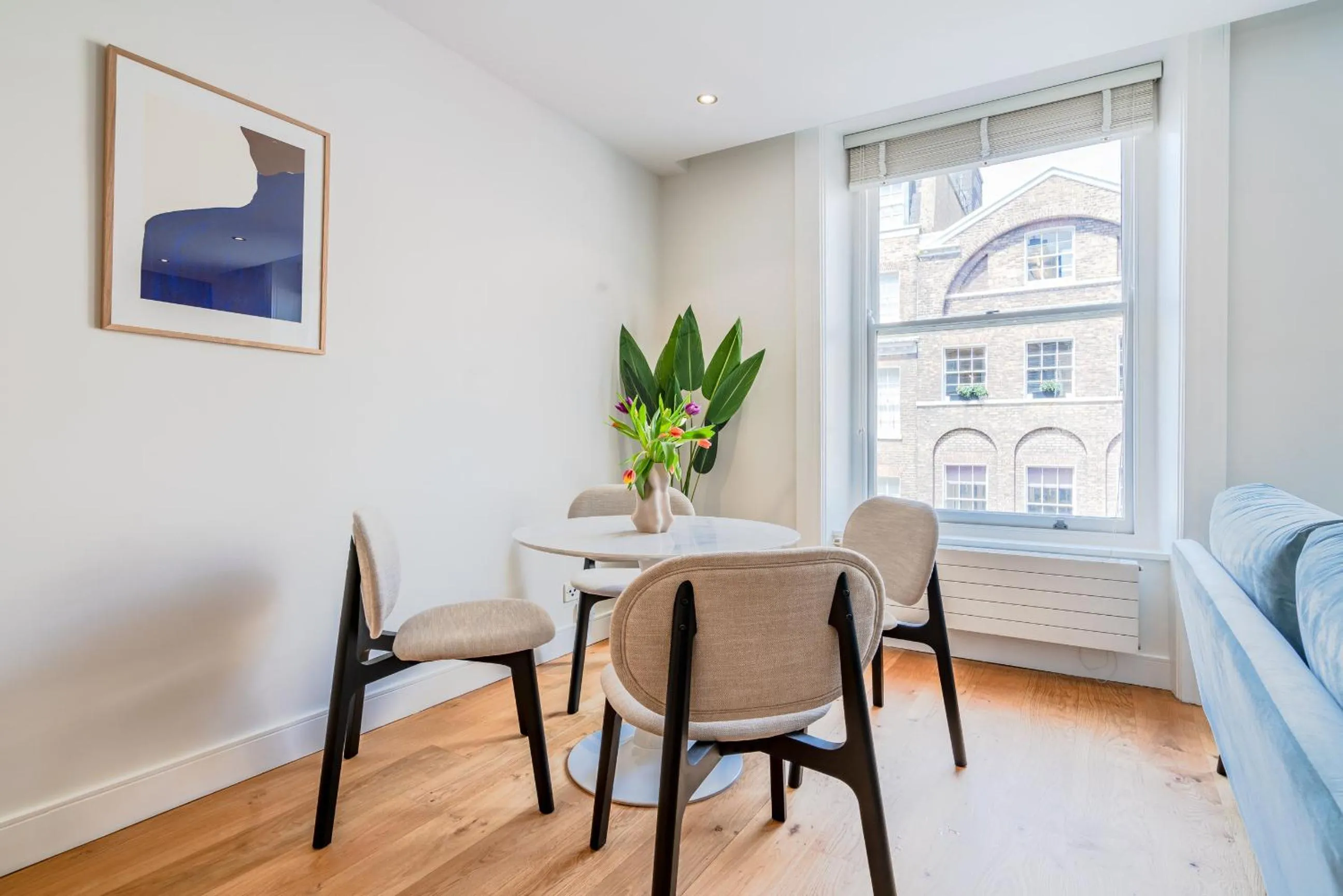 Dining area in Be London - The Covent Garden Residences
