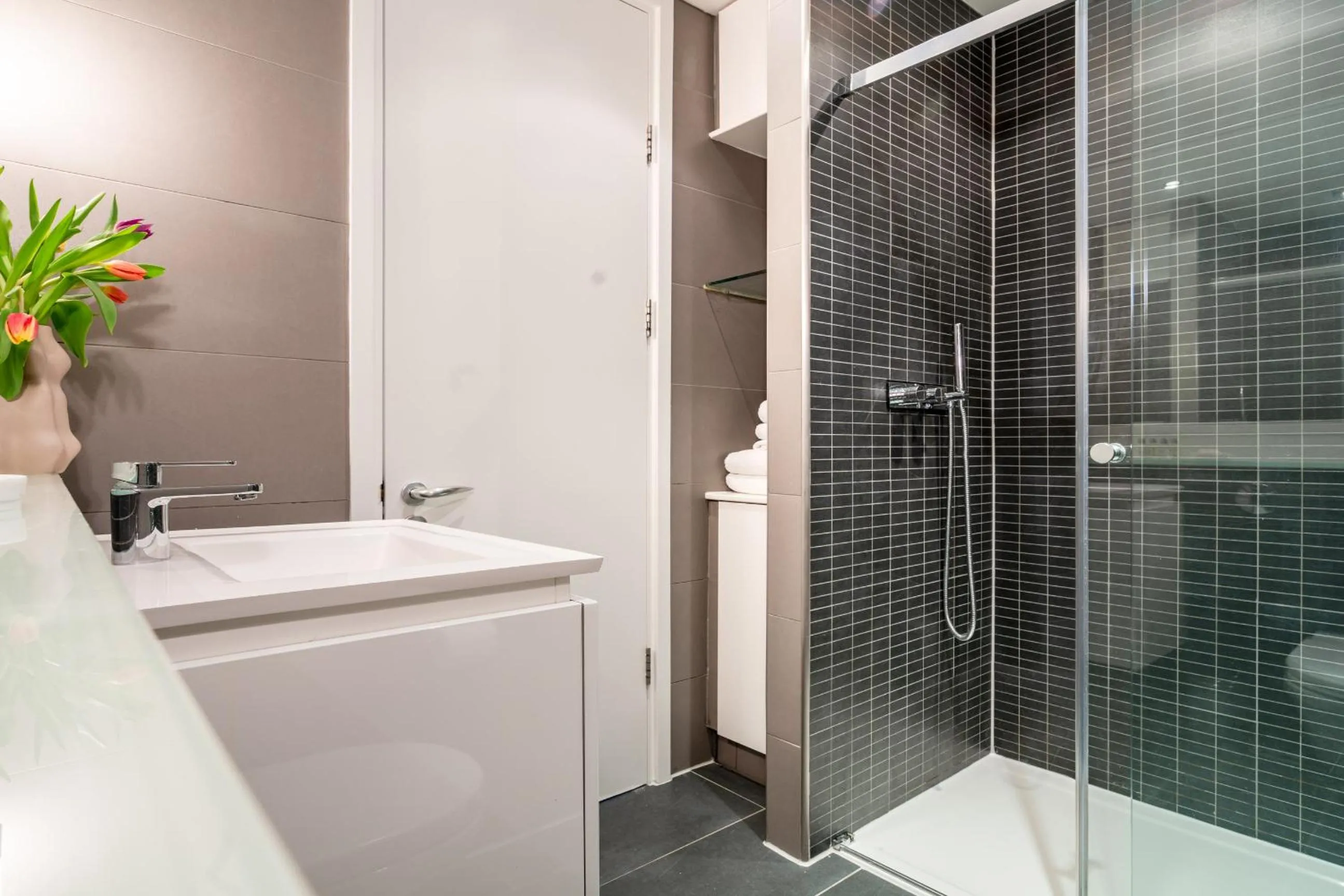 Bathroom in Be London - The Covent Garden Residences