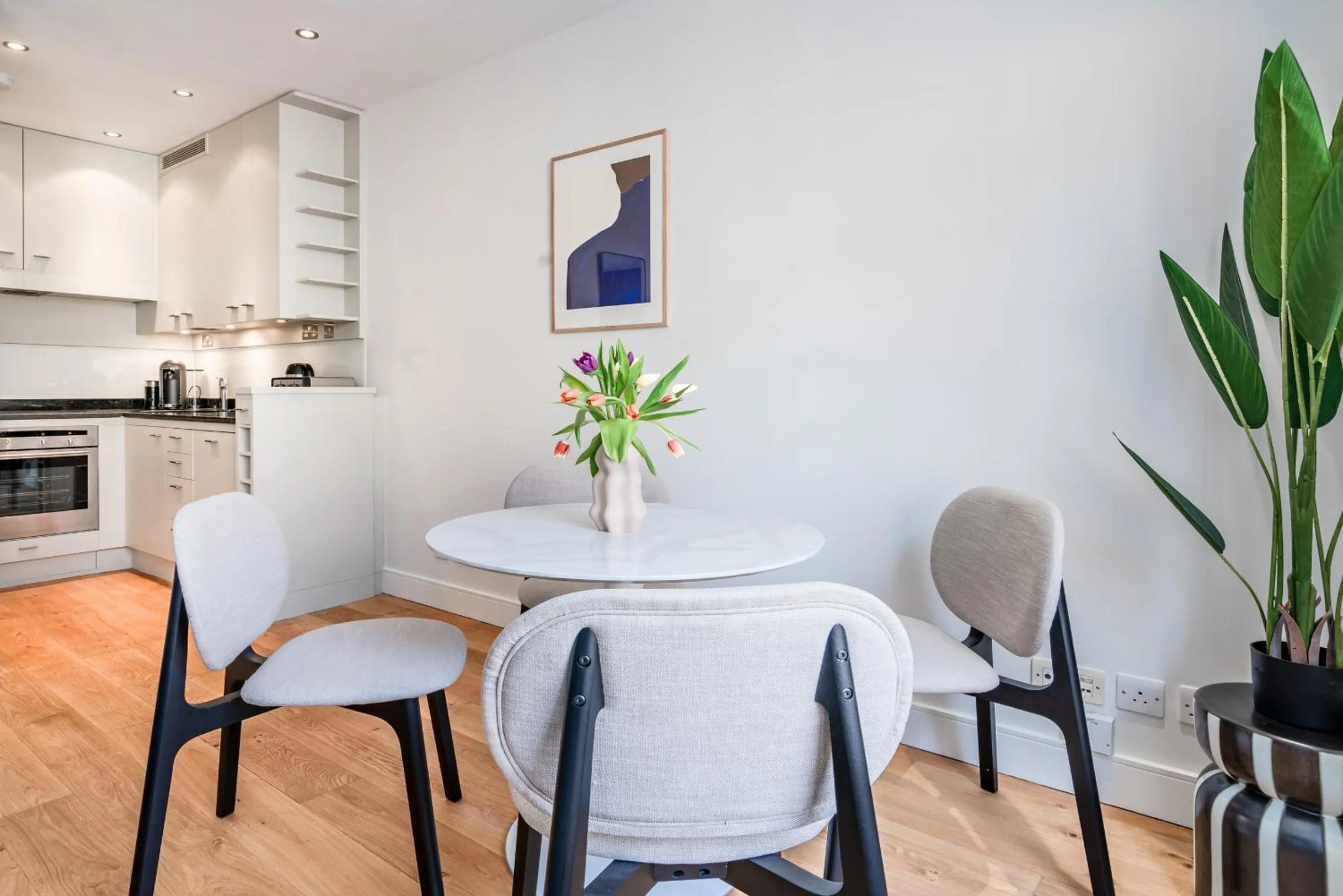Kitchen or kitchenette in Be London - The Covent Garden Residences