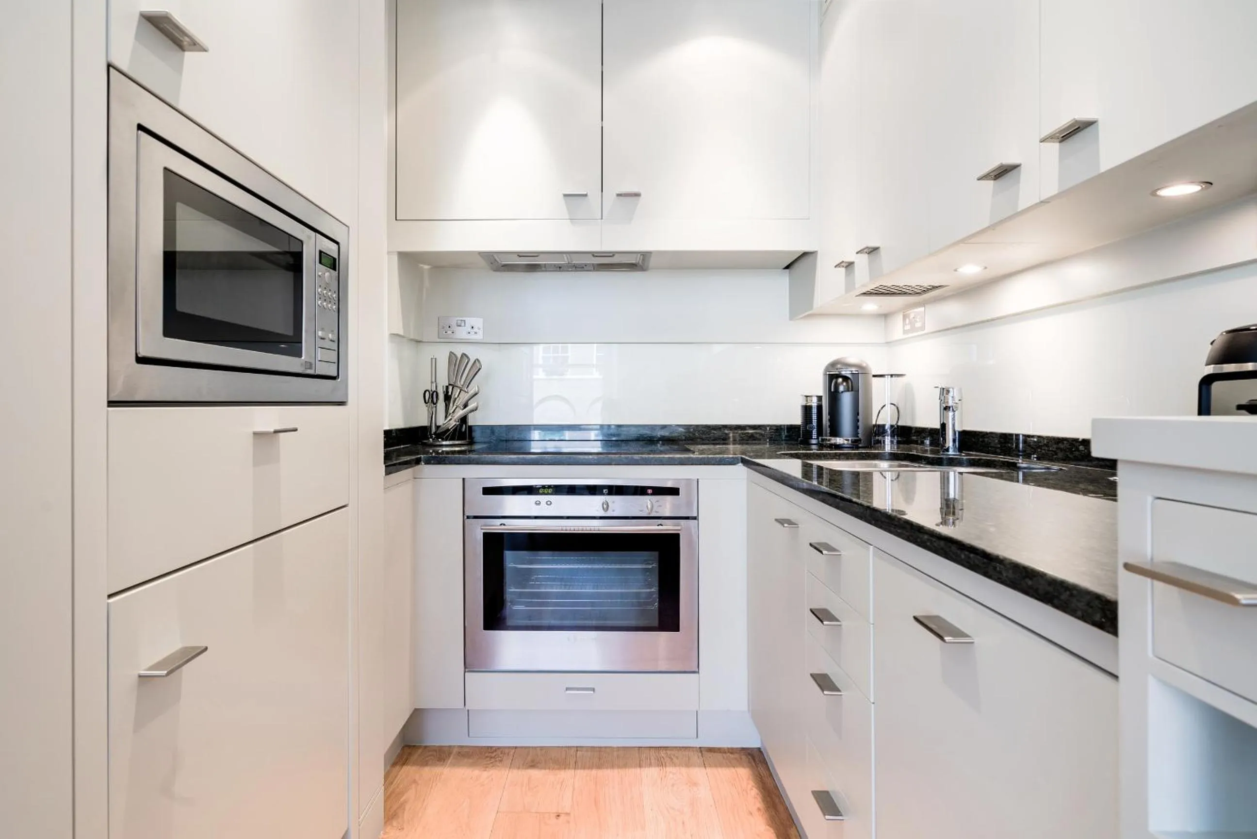 Kitchen or kitchenette in Be London - The Covent Garden Residences