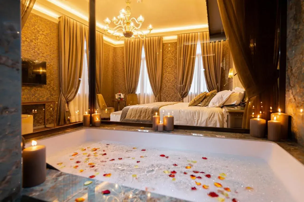 Bed in Hotel Canaletto Bed in Hotel Canaletto