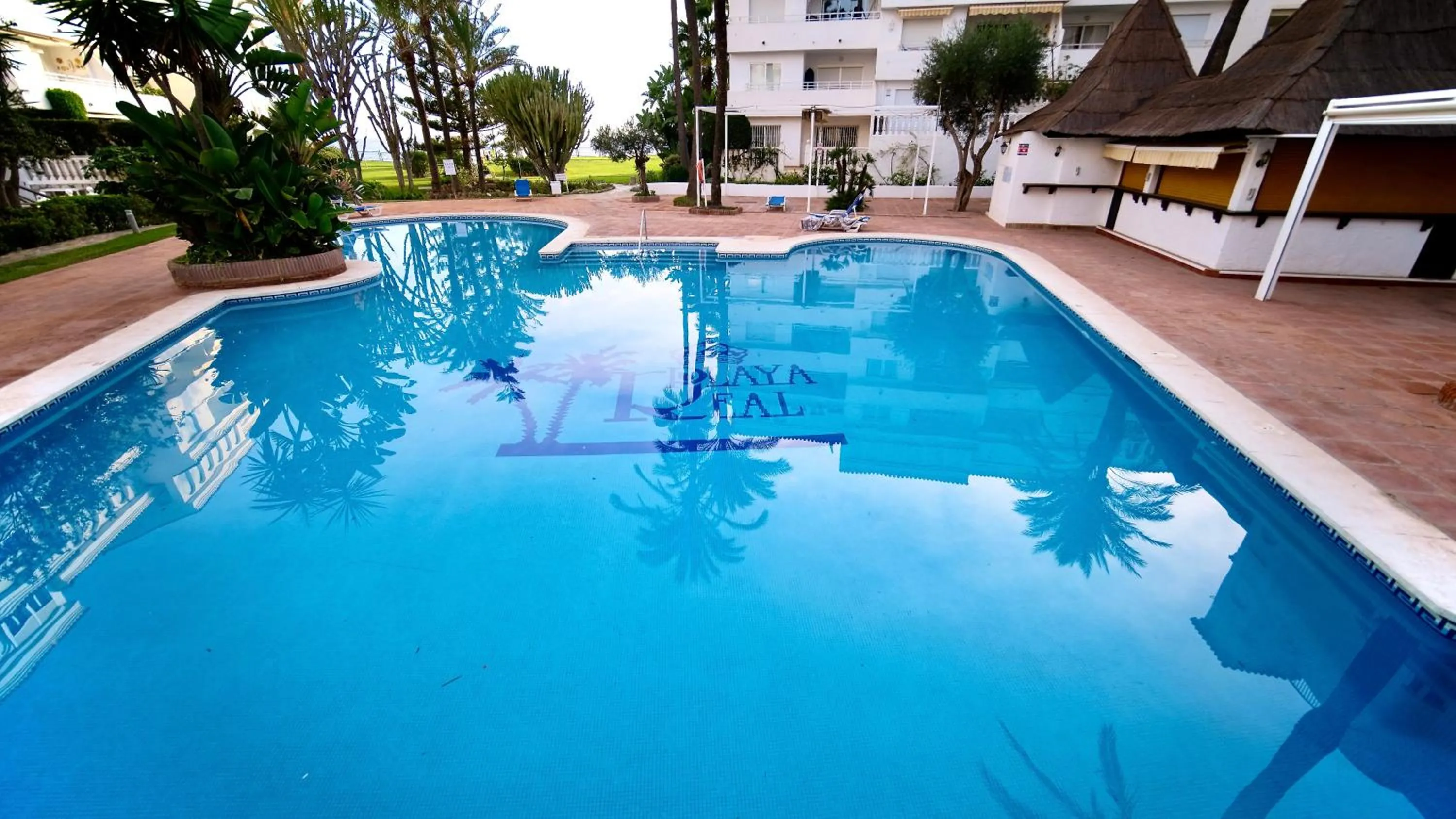 Swimming pool in Playa Real