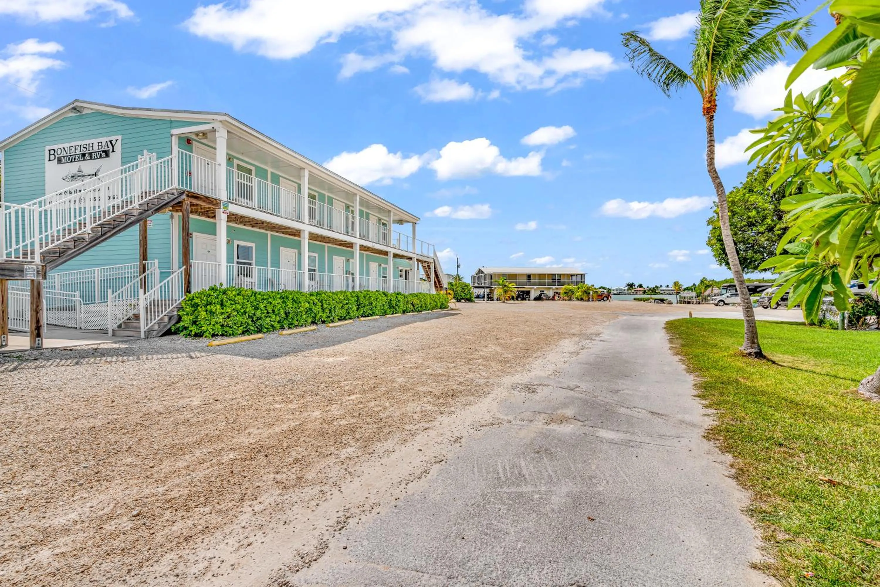 Property building in Bonefish Bay Motel