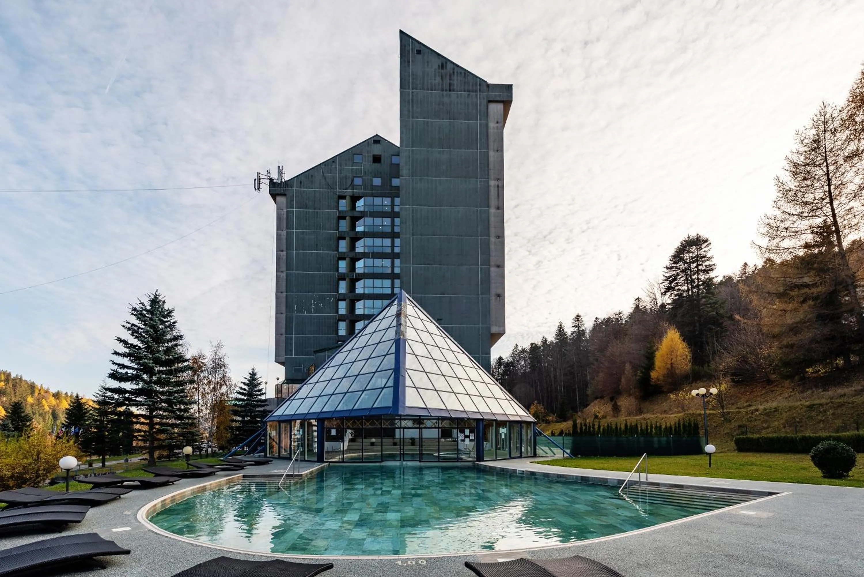 Swimming pool in Hotel Mara