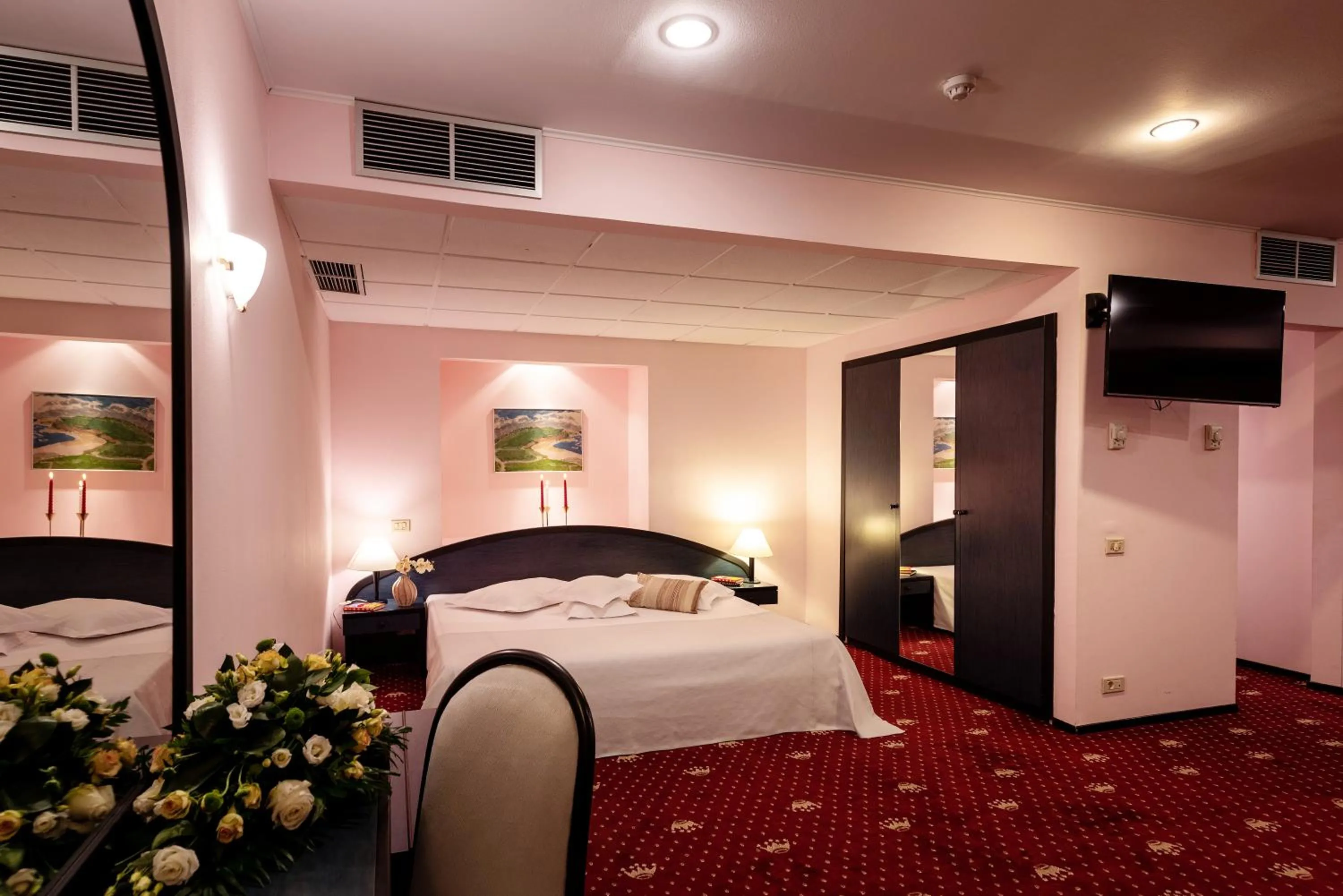 Bed in Hotel Mara