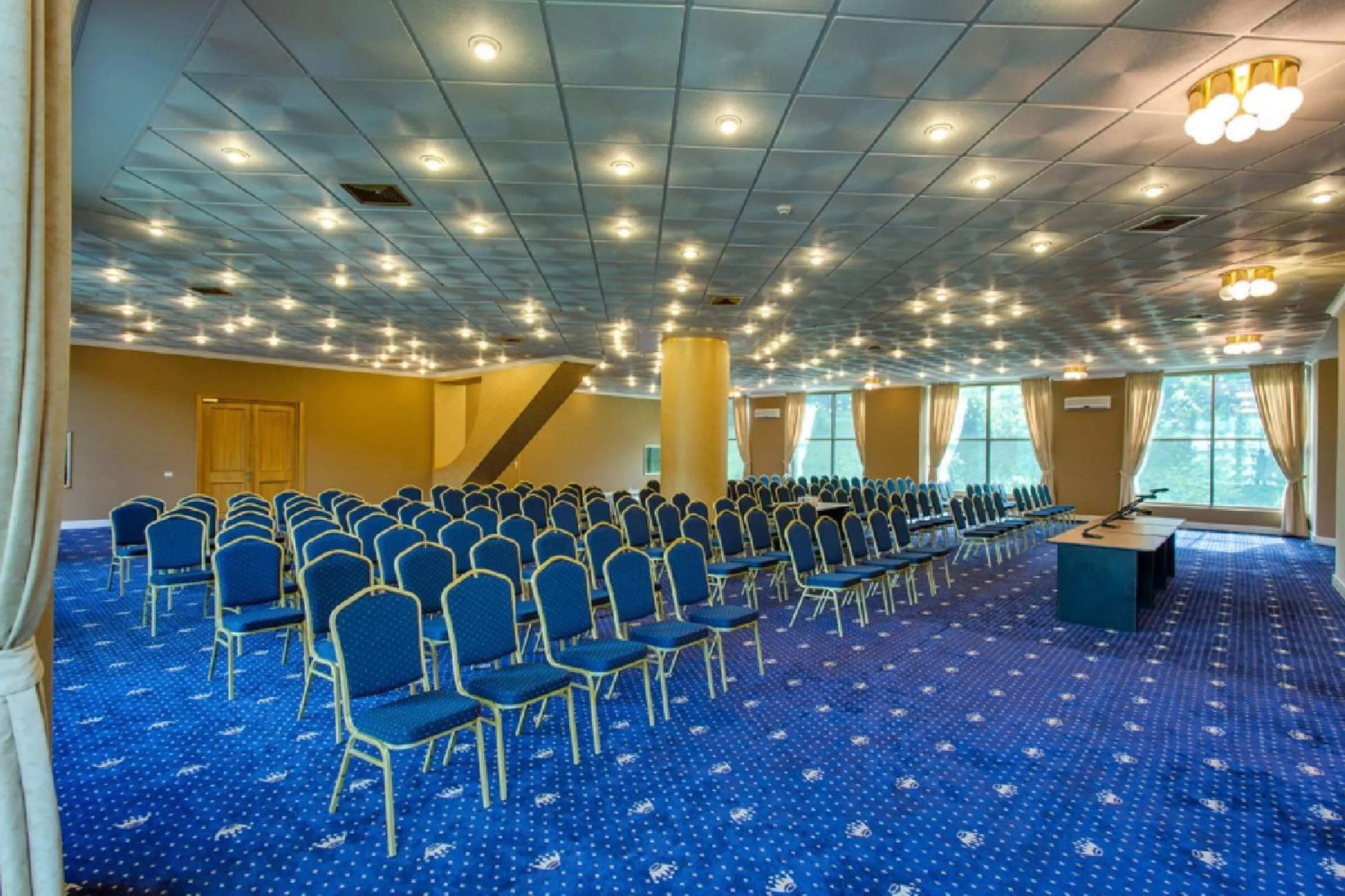 Business facilities in Hotel Mara