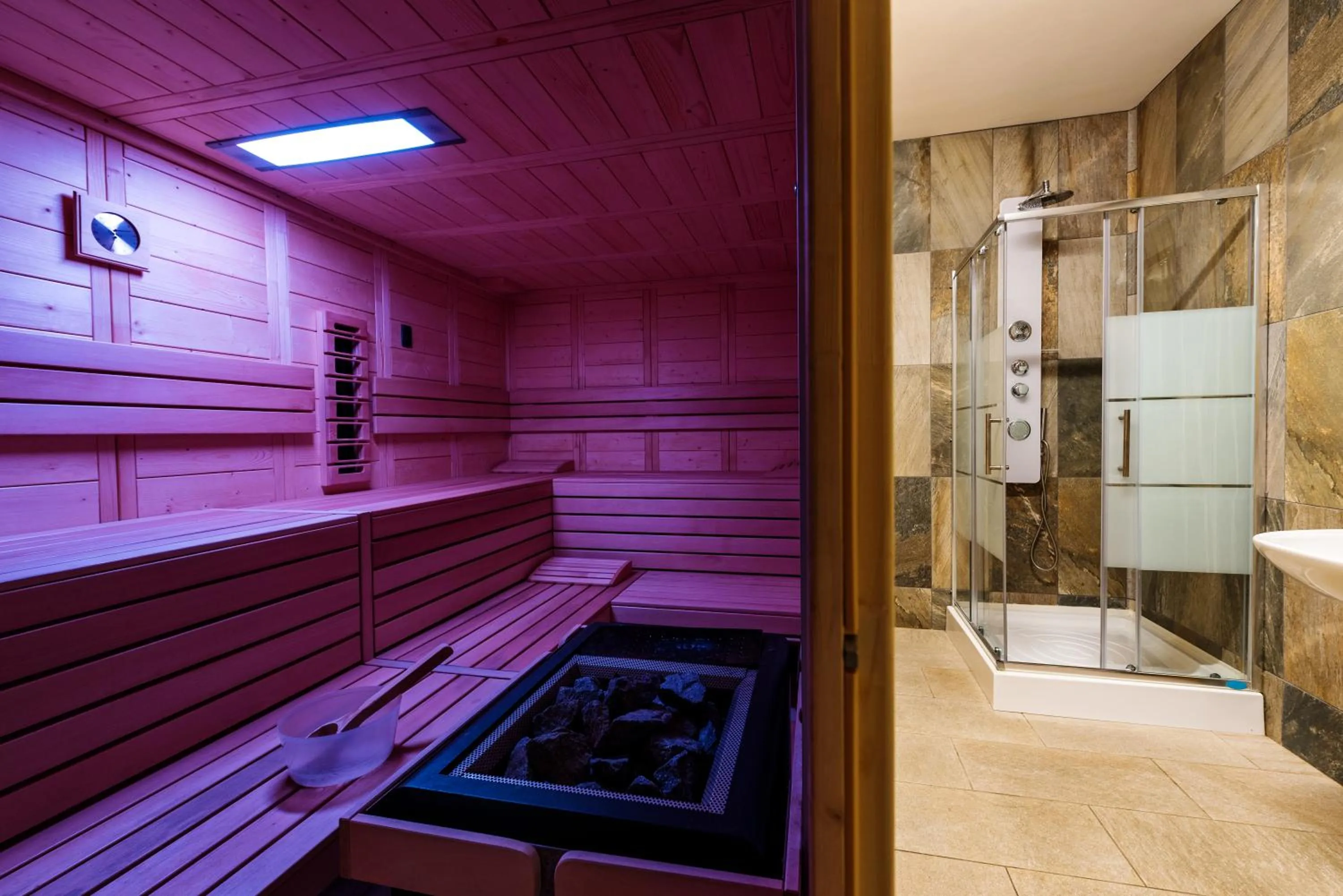 Sauna in Hotel Mara