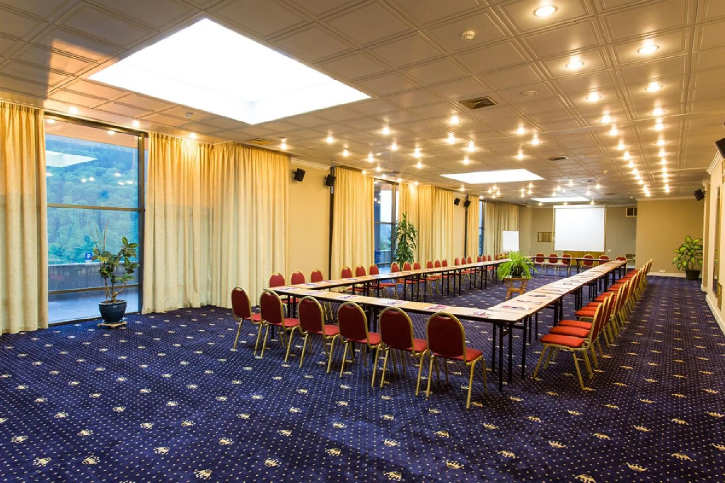 Business facilities in Hotel Mara