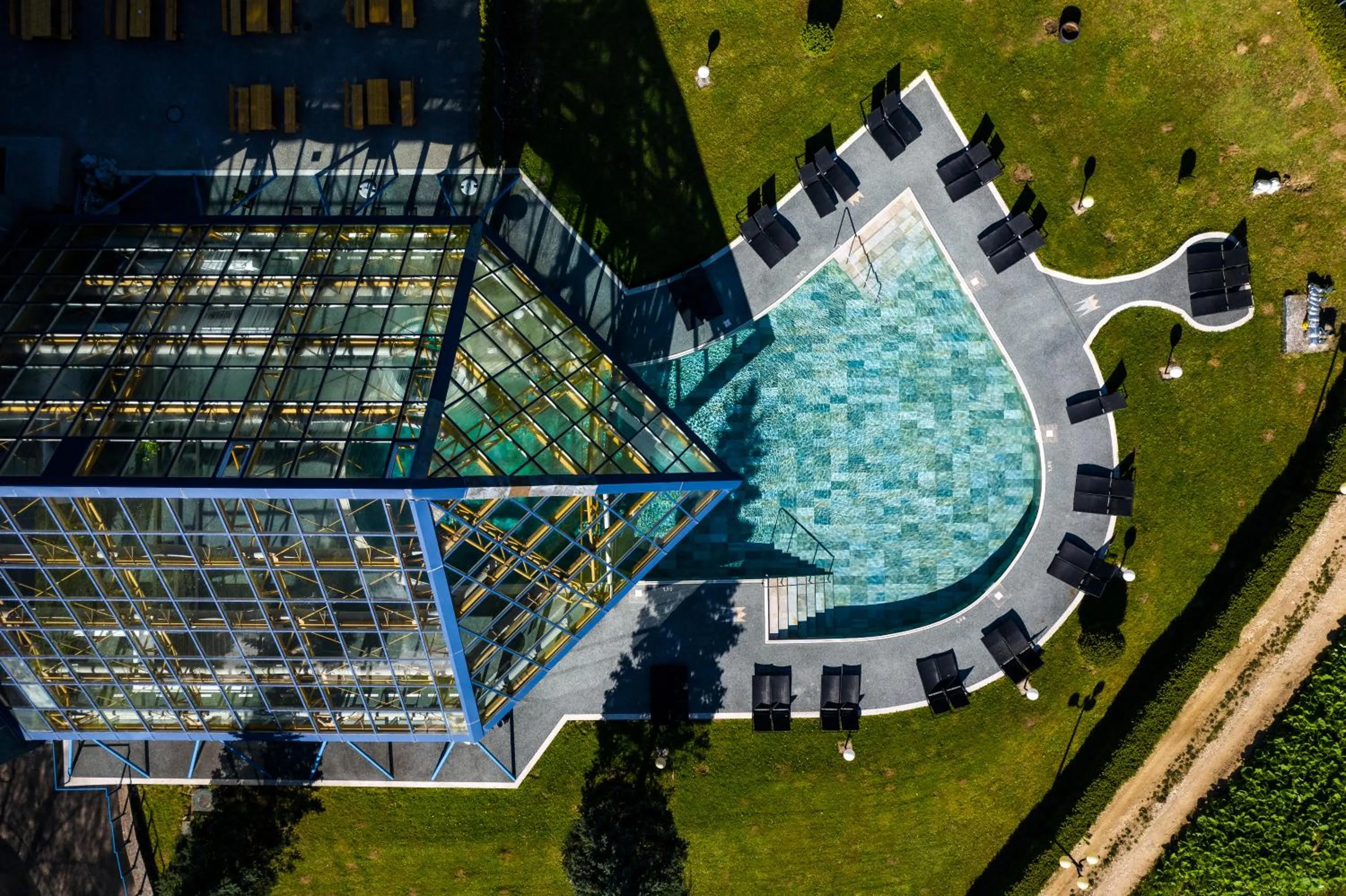 Pool view in Hotel Mara