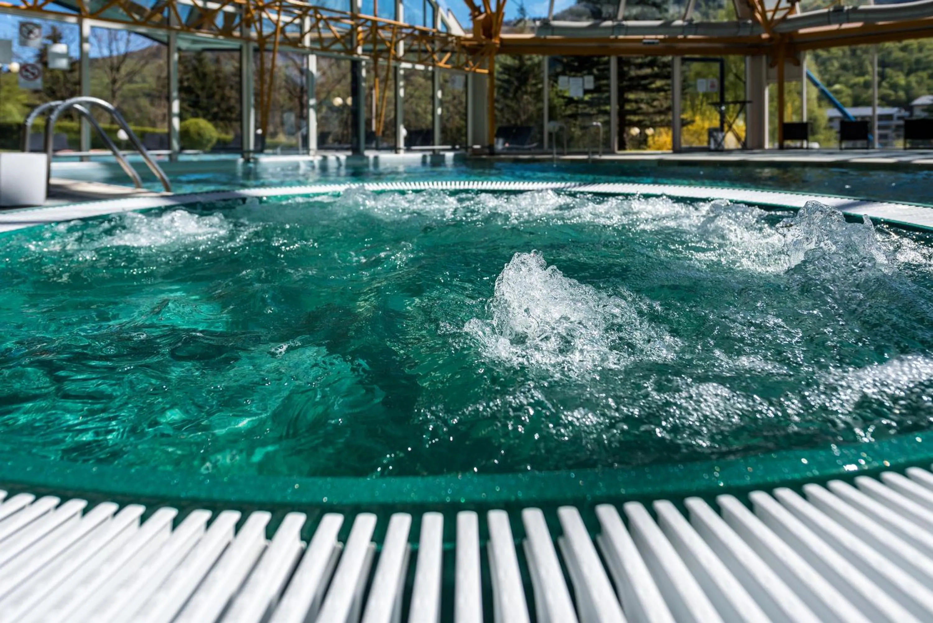 Swimming pool in Hotel Mara