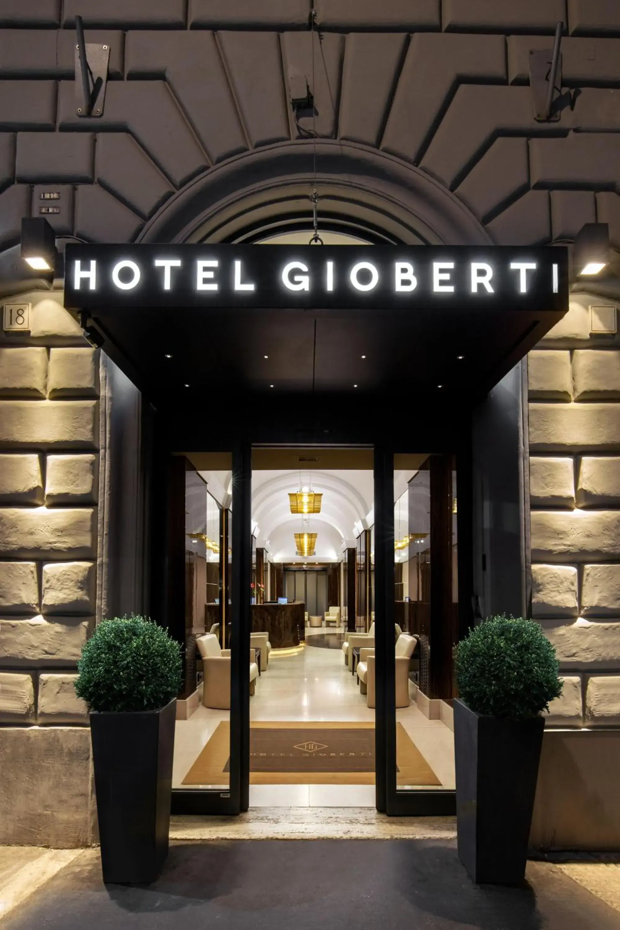 Facade/entrance in Hotel Gioberti Facade/entrance in Hotel Gioberti