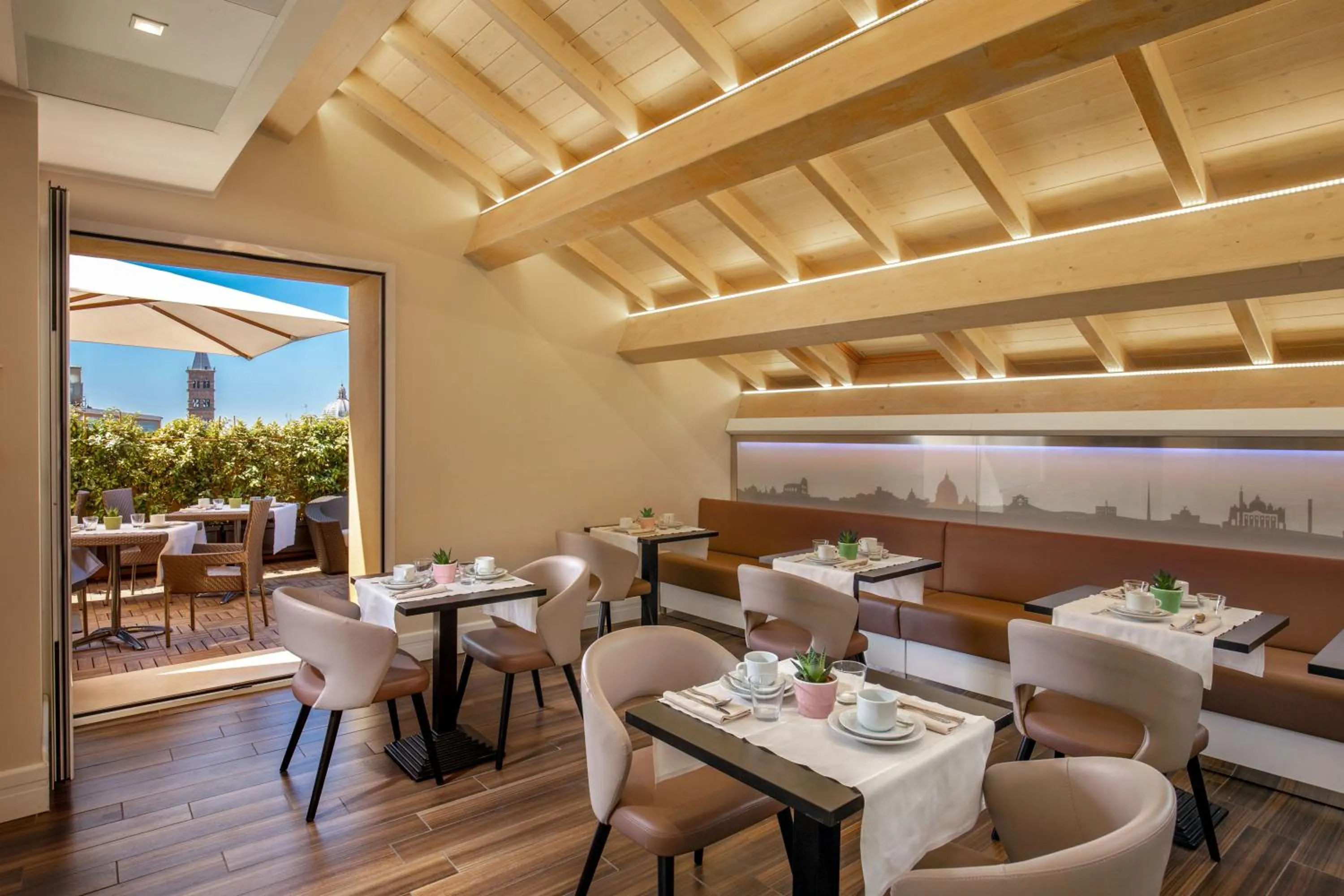 Restaurant/places to eat in Hotel Gioberti