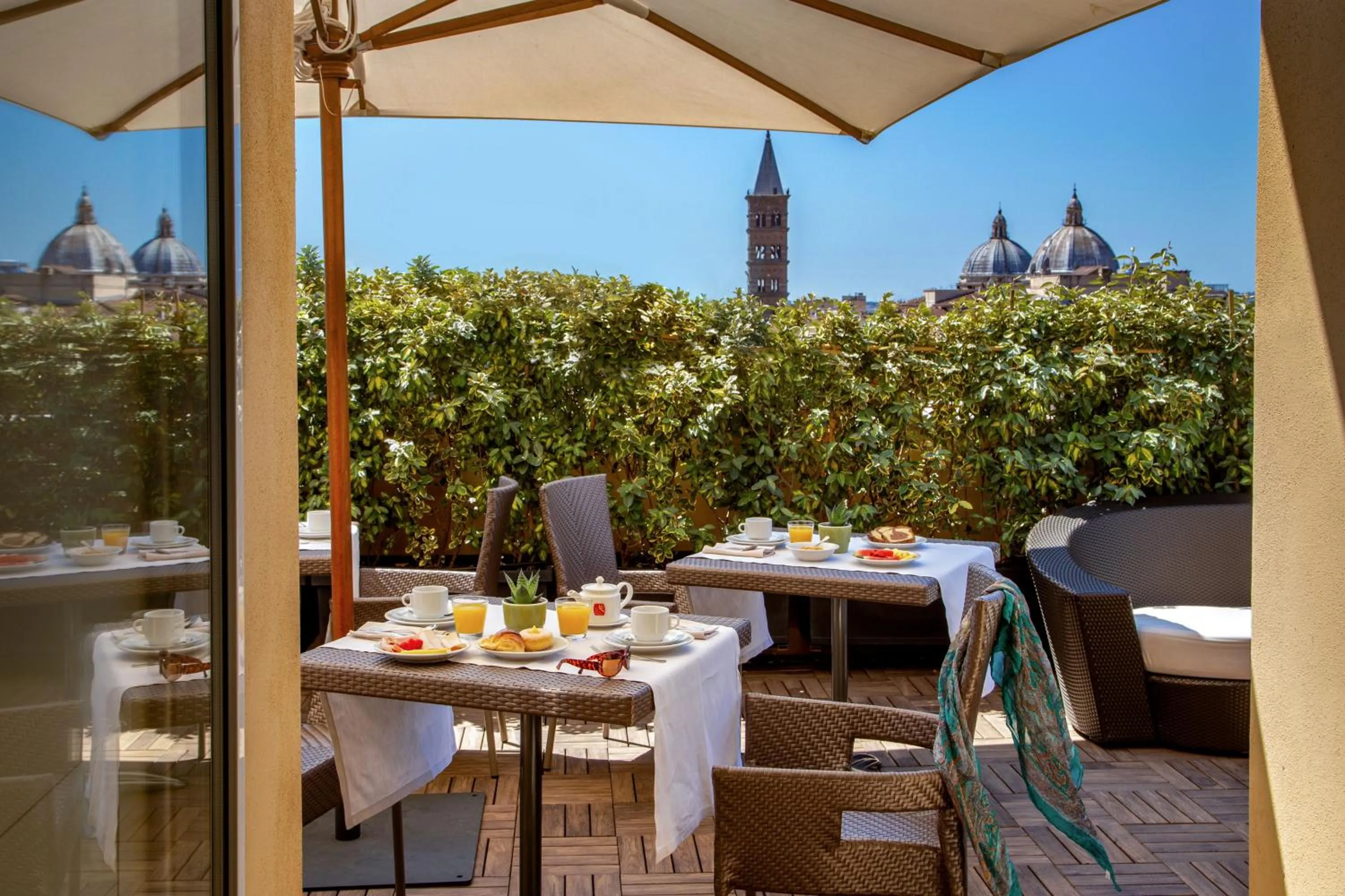 Patio in Hotel Gioberti