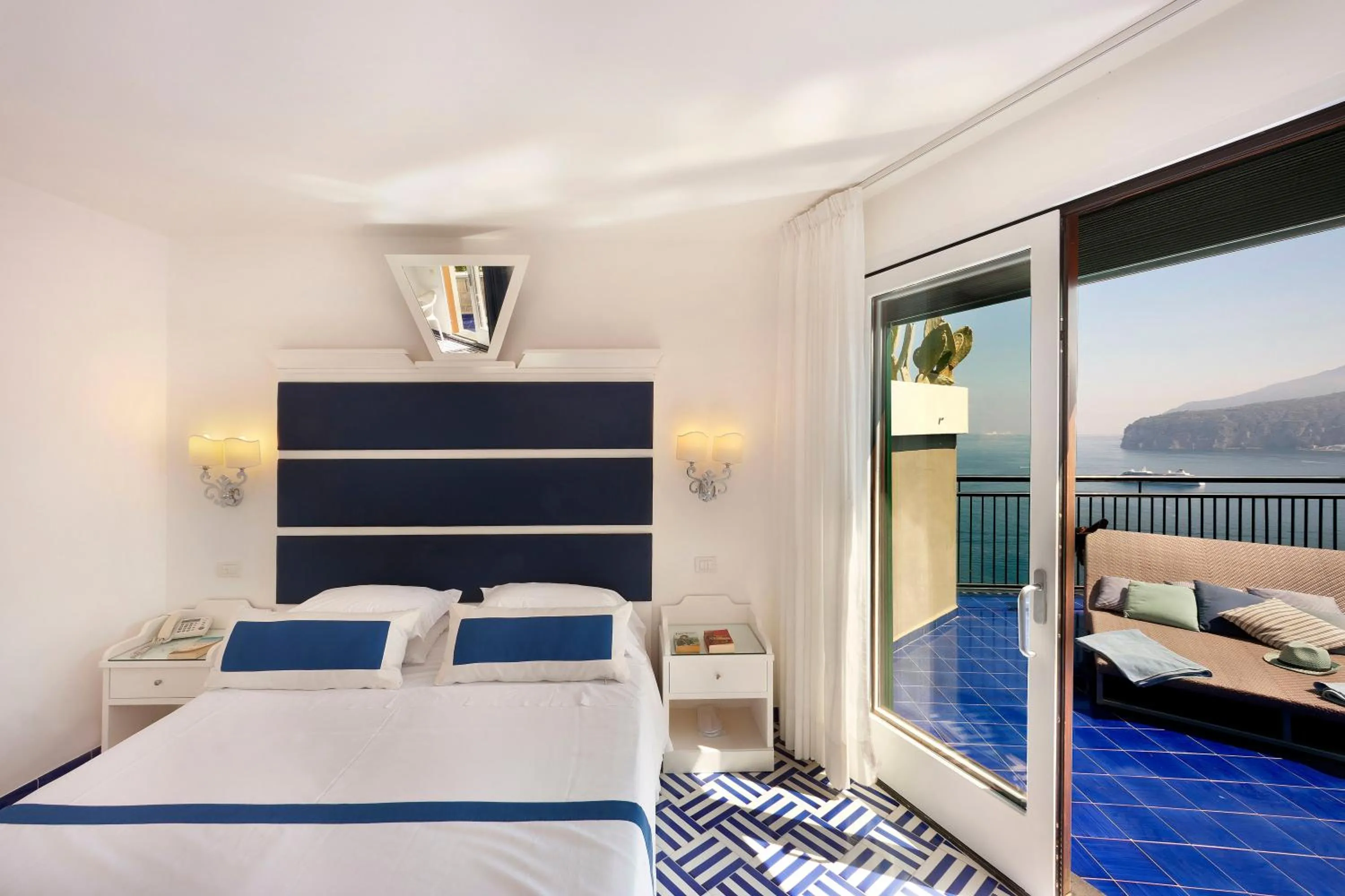 Bed in Hotel Bristol