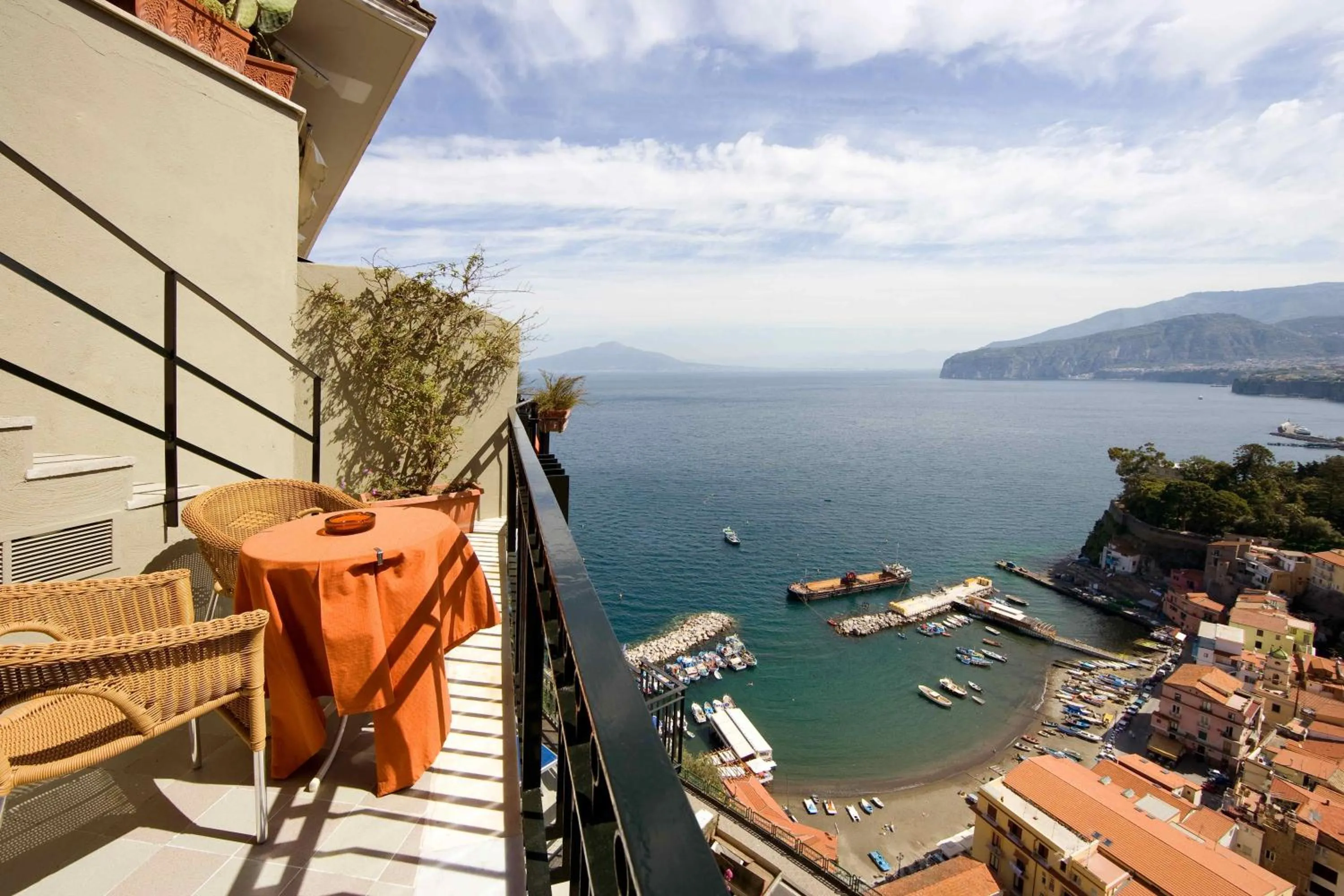 Day in Hotel Bristol