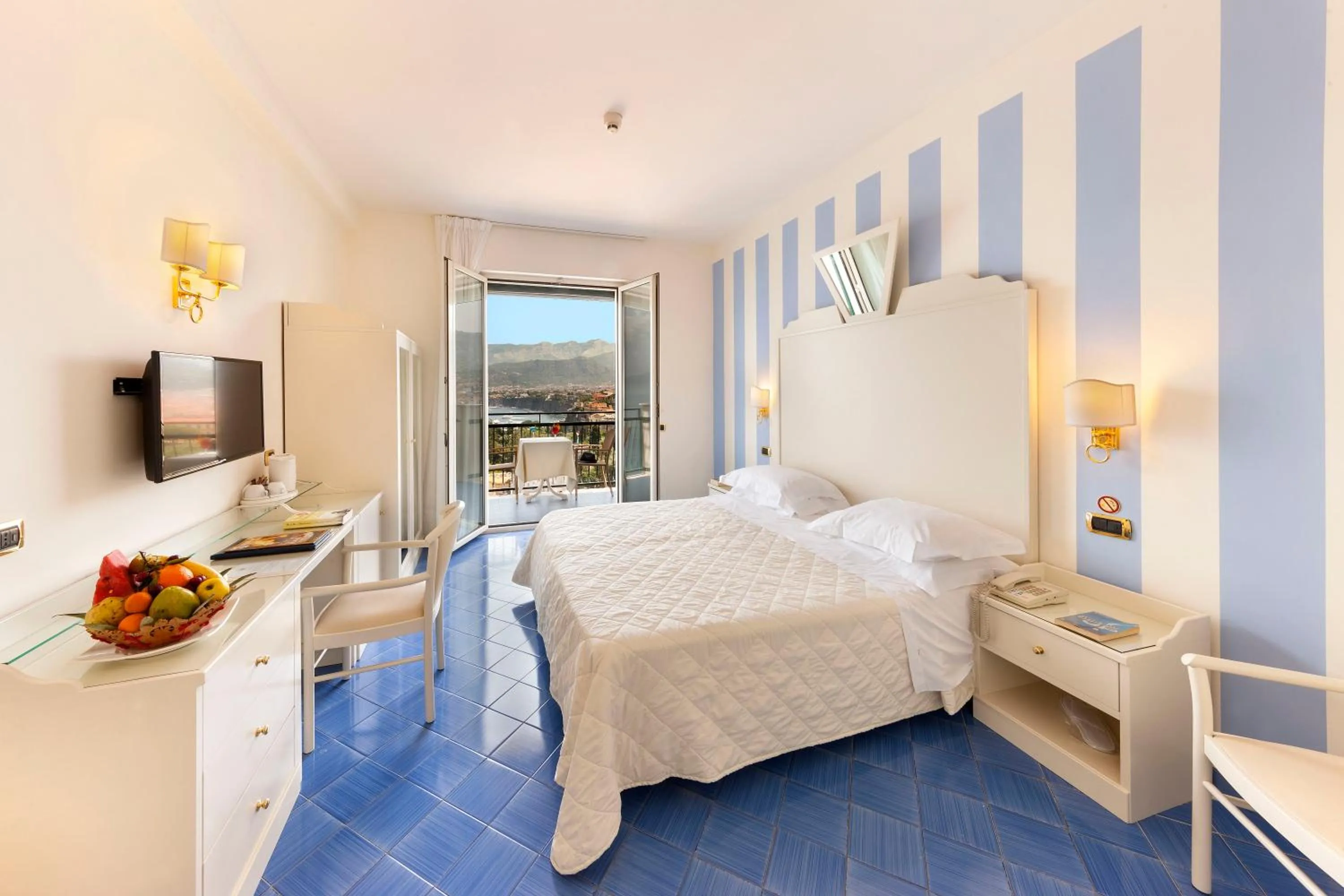 Bed in Hotel Bristol