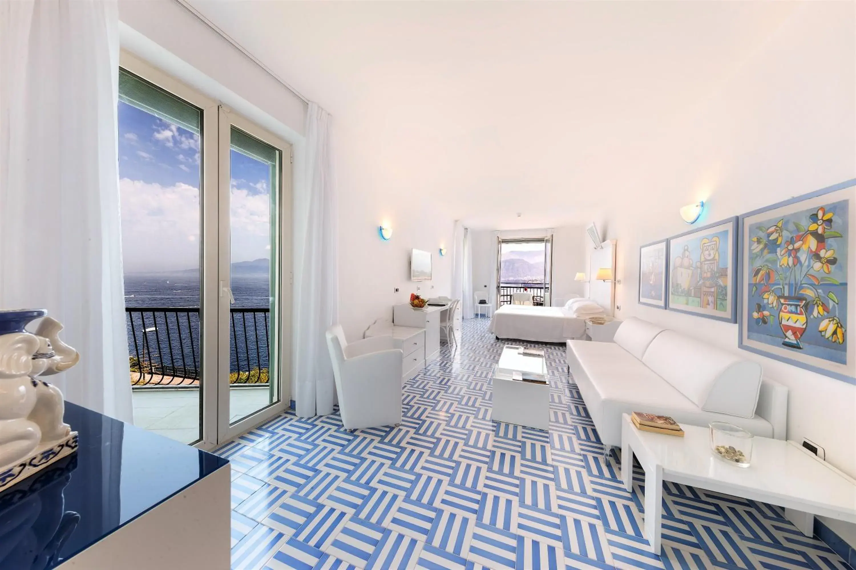 Superior Queen Room in Hotel Bristol Superior Queen Room in Hotel Bristol