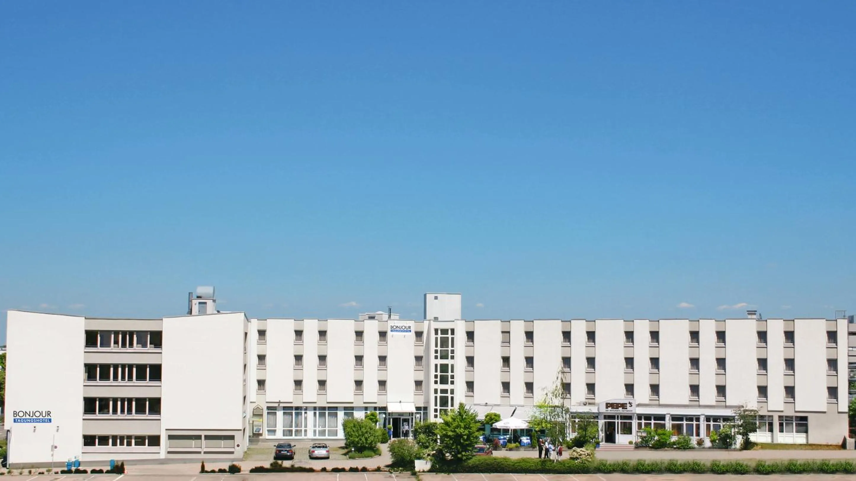 Facade/entrance in bonjour Tagungshotel Stuttgart-Gerlingen