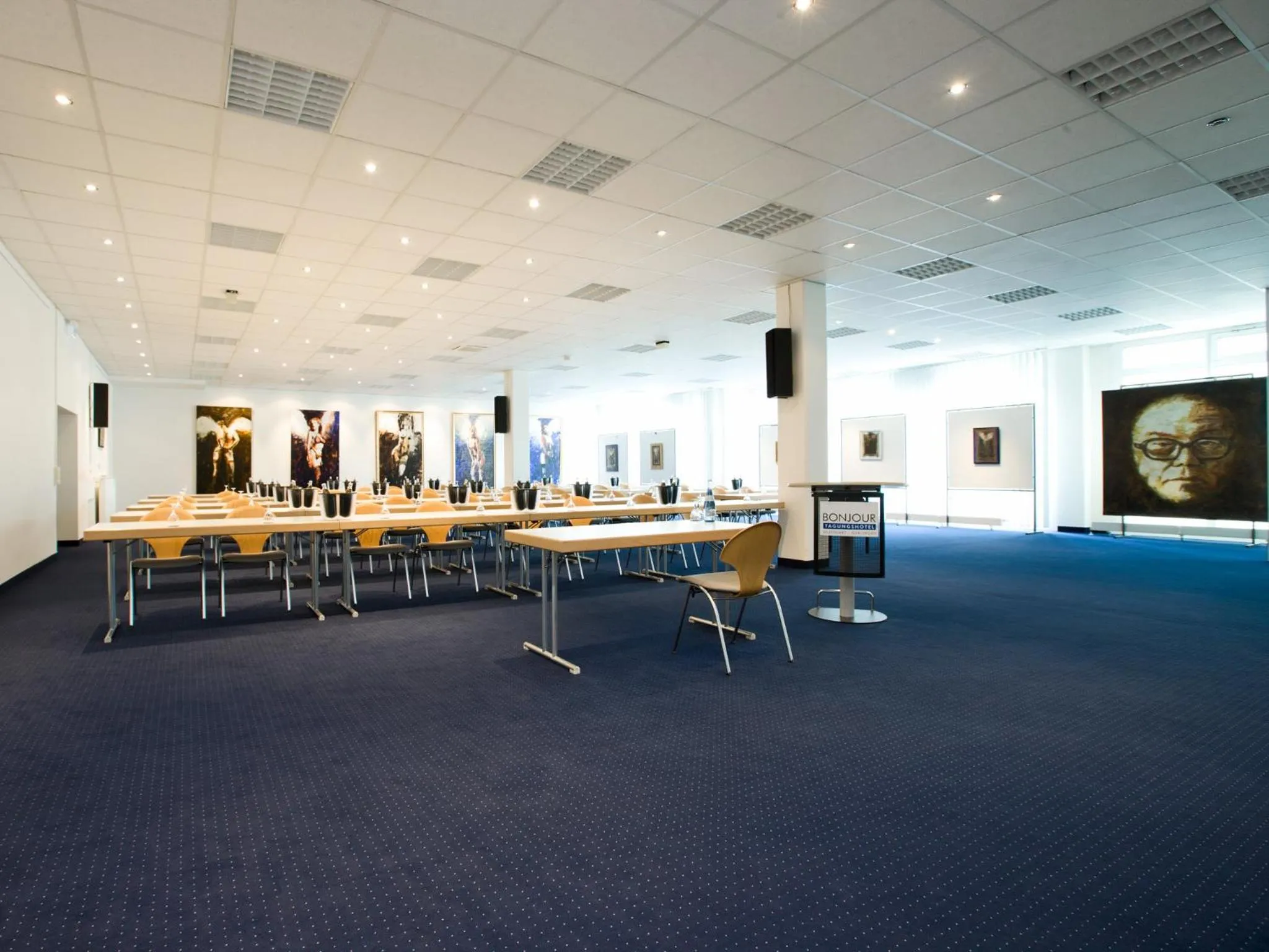 Business facilities in bonjour Tagungshotel Stuttgart-Gerlingen