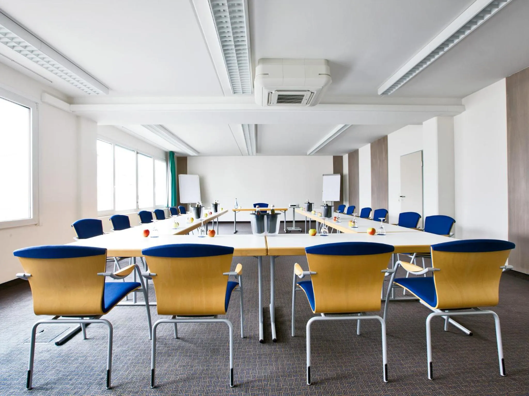 Business facilities in bonjour Tagungshotel Stuttgart-Gerlingen