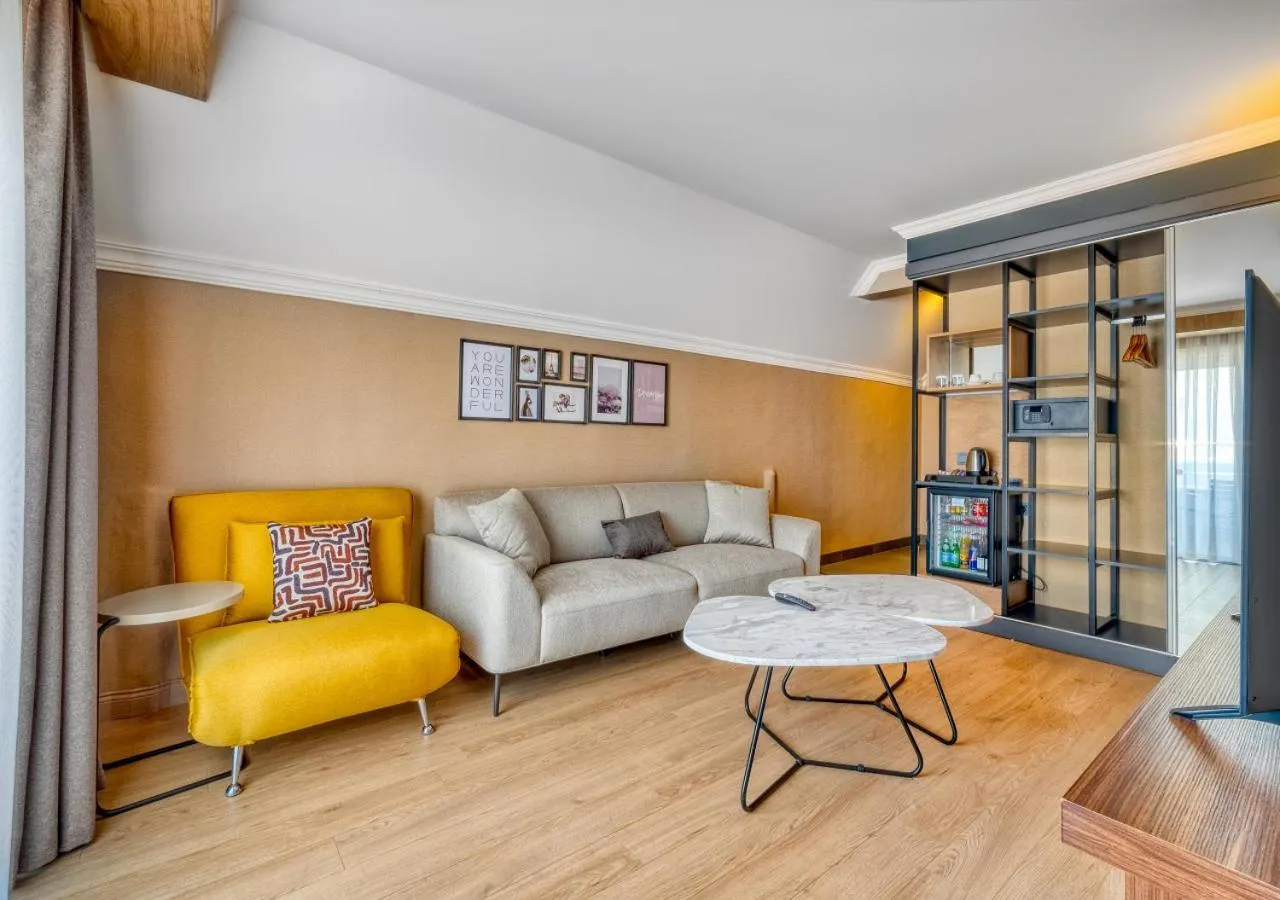 Living room in Numa Port Hotel