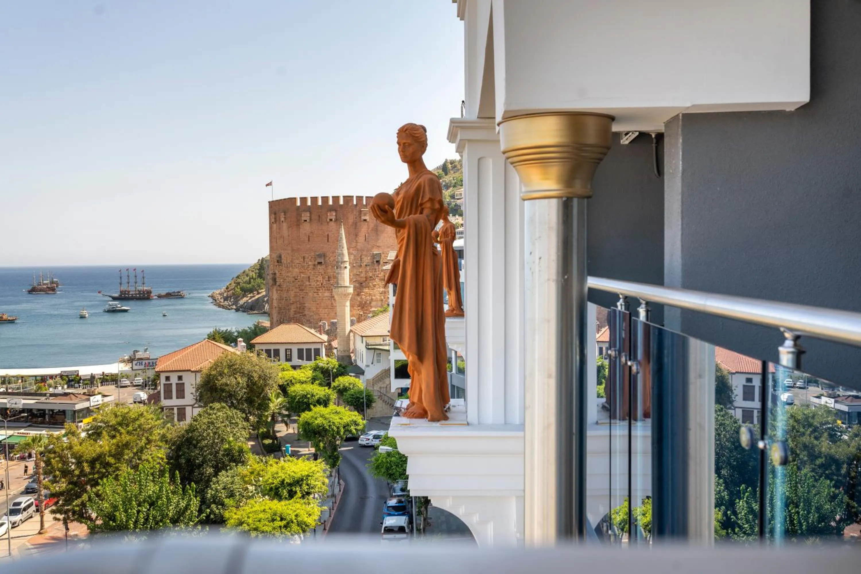 Balcony/Terrace in Numa Port Hotel