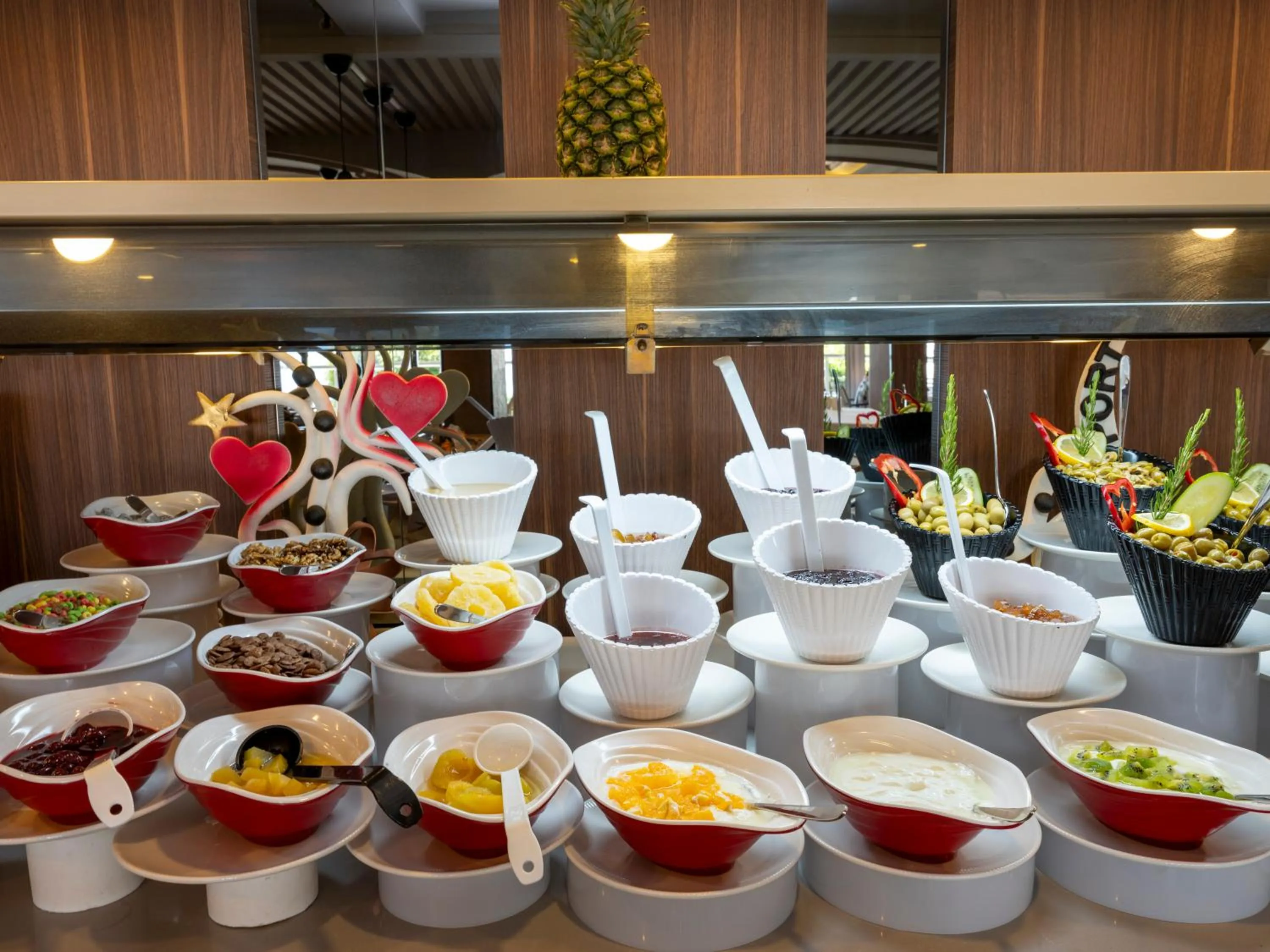 Restaurant/places to eat in Numa Port Hotel