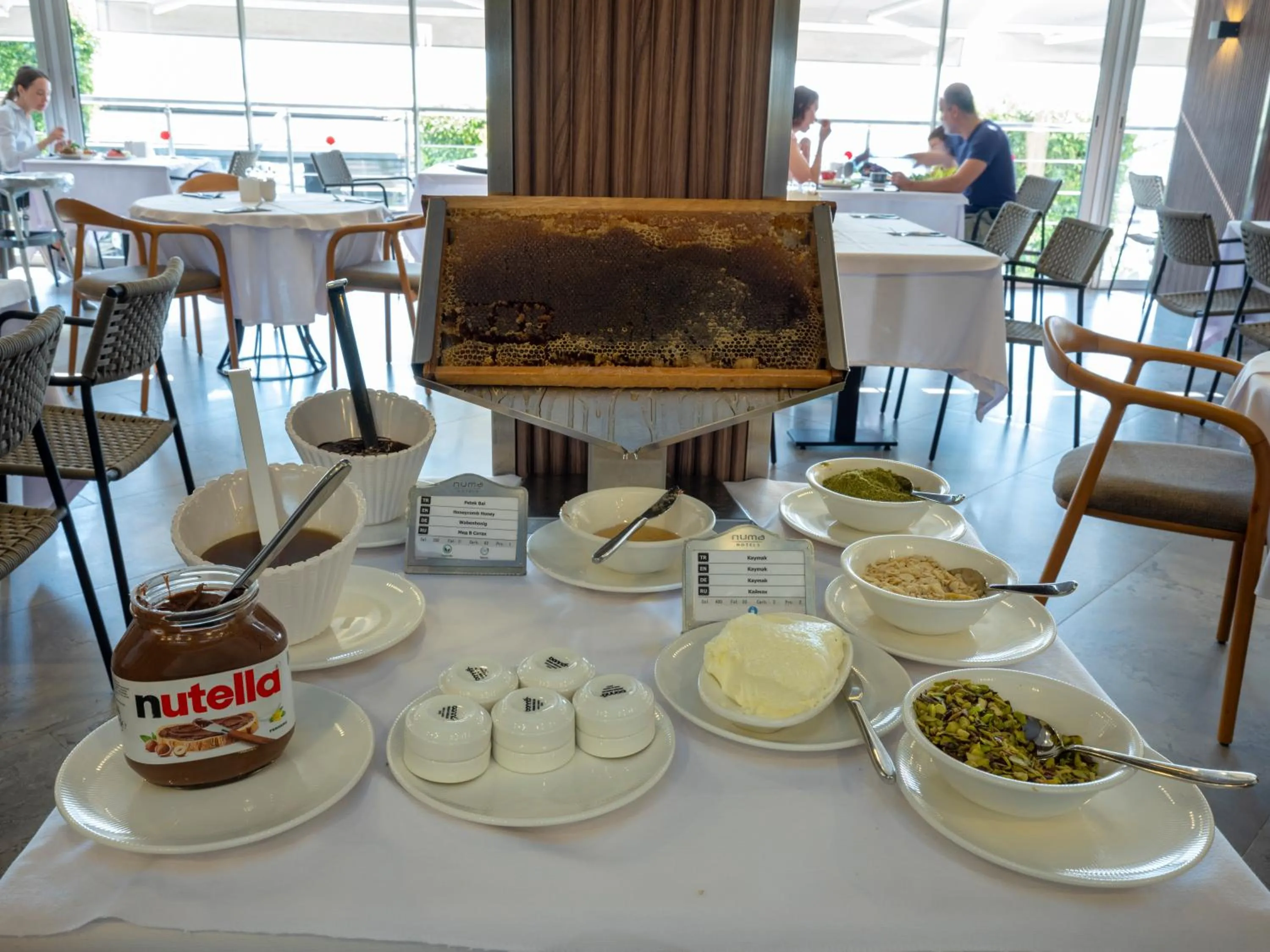 Buffet breakfast in Numa Port Hotel