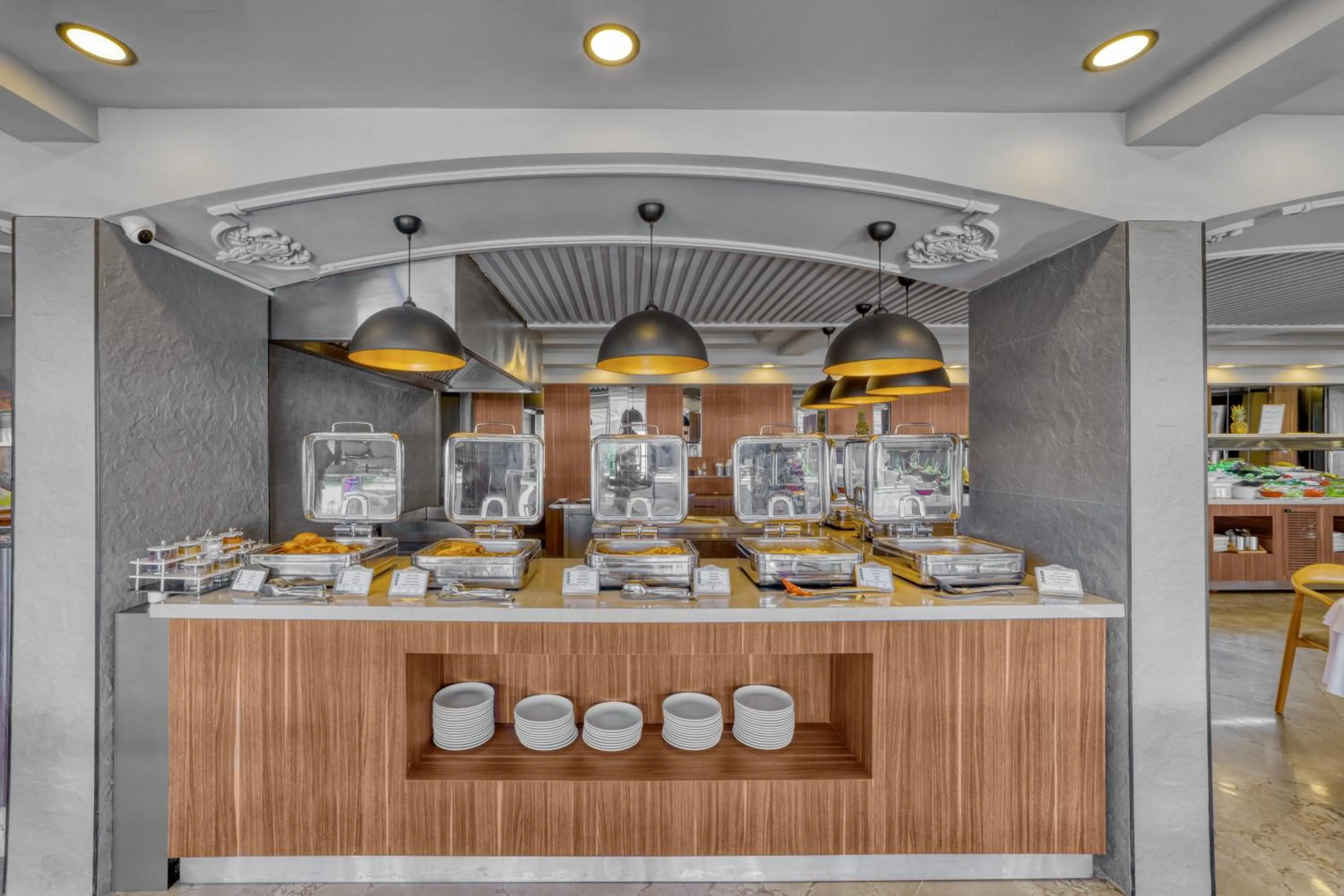 Buffet breakfast in Numa Port Hotel