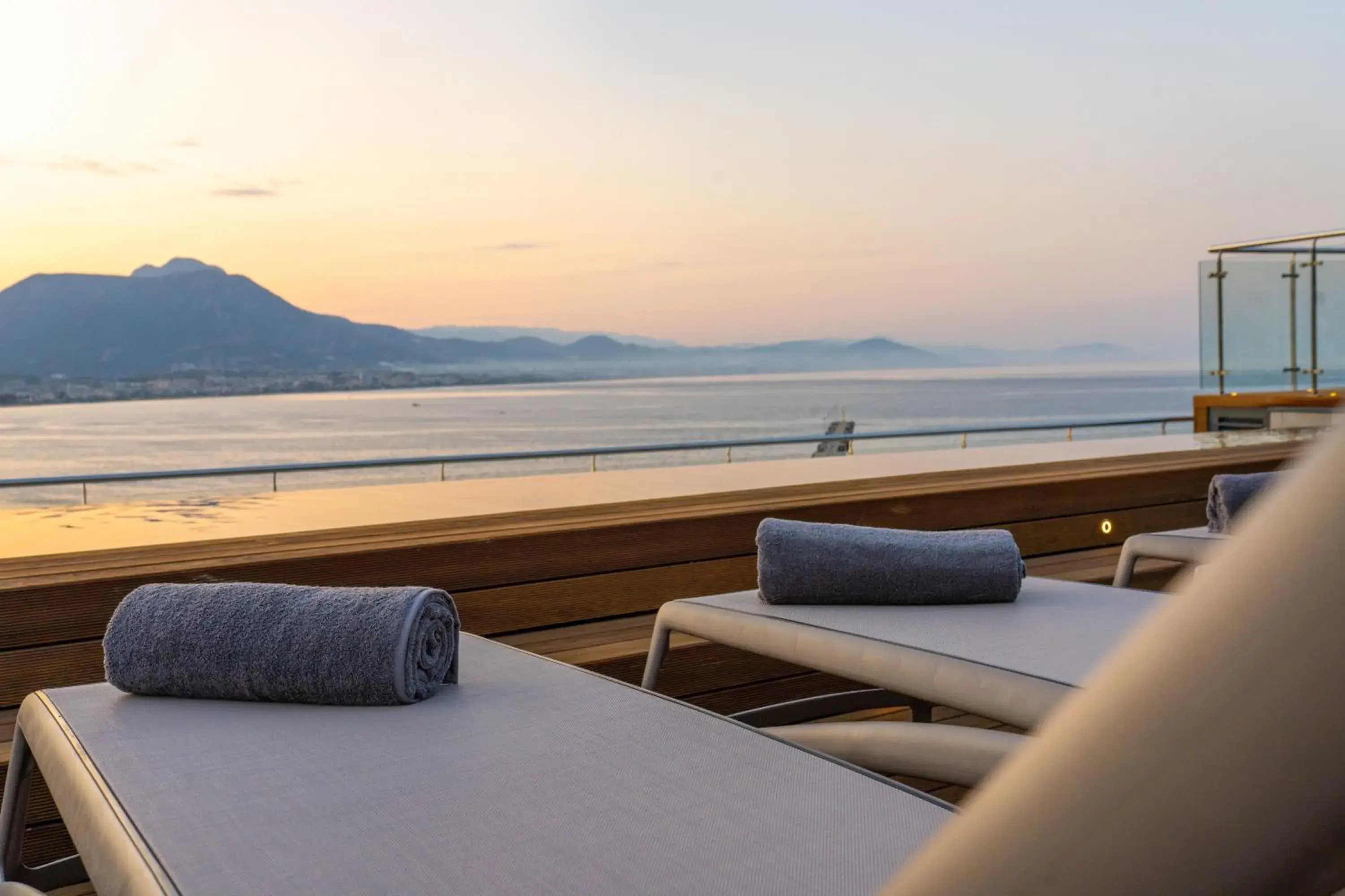 Swimming pool in Numa Port Hotel Swimming pool in Numa Port Hotel