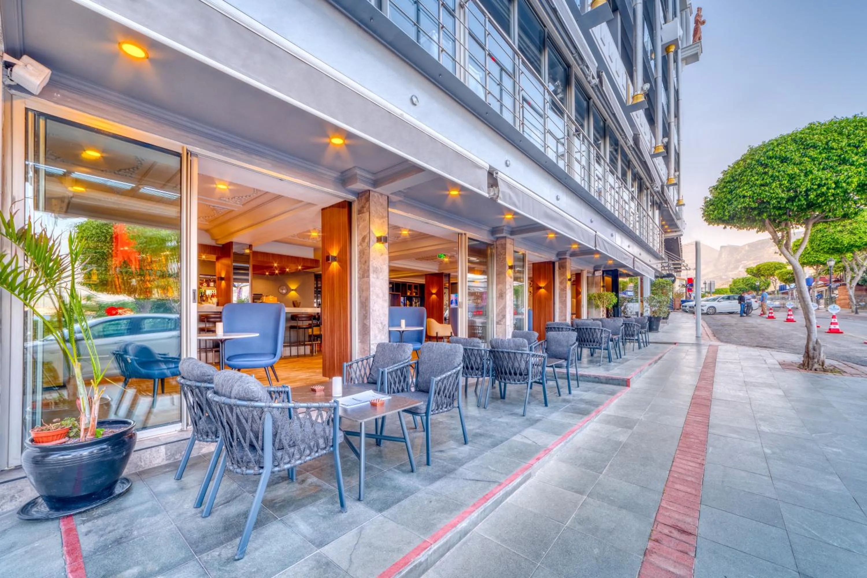 Lounge or bar in Numa Port Hotel